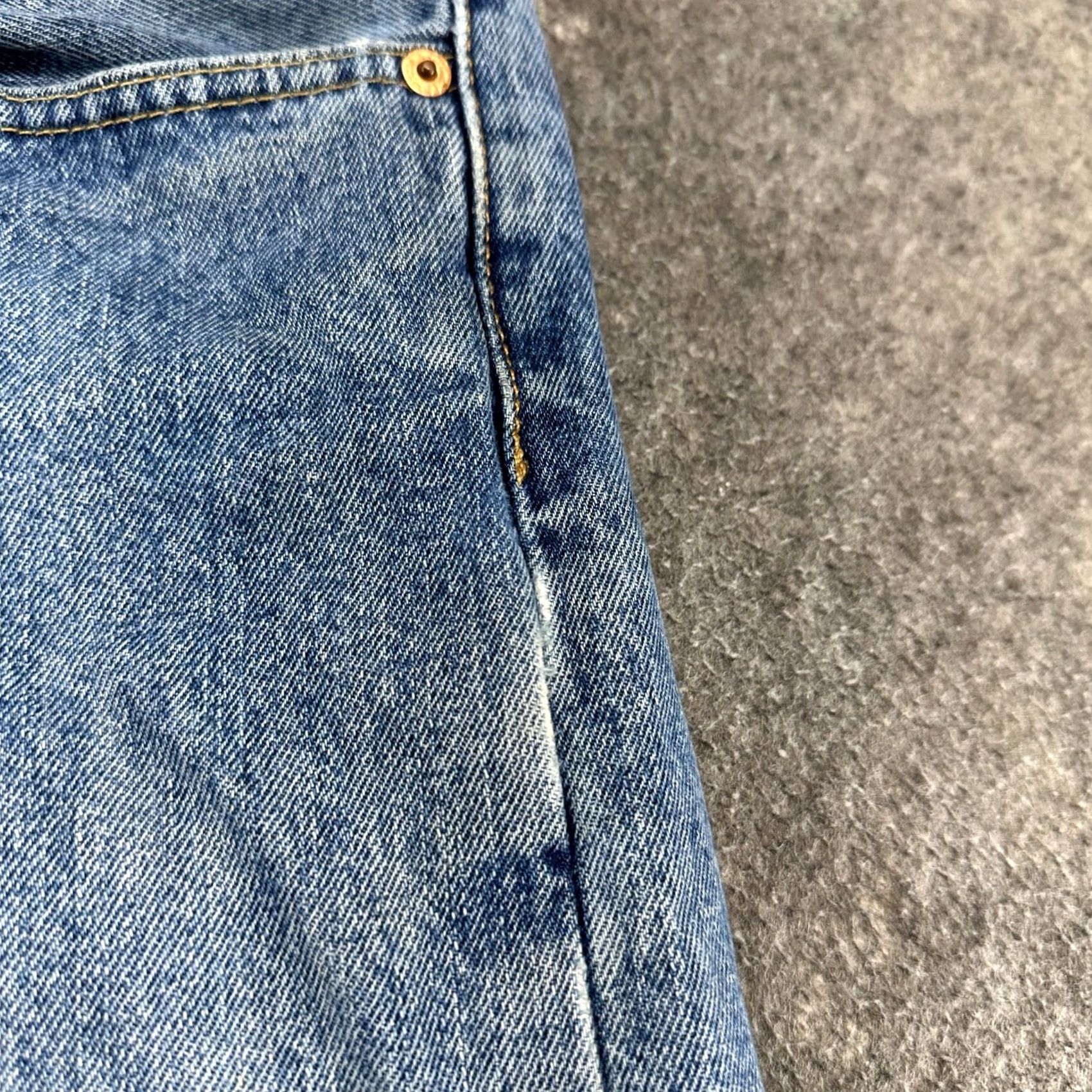 Levi's Levi's 501 Jeans Men 34x30 Regular Medium Wash Distressed Denim Straight Button Jeans Mens Regular Fit Vintage Retro Style - Levi's 501 Series Size US 34 / EU 50 - 5 Thumbnail