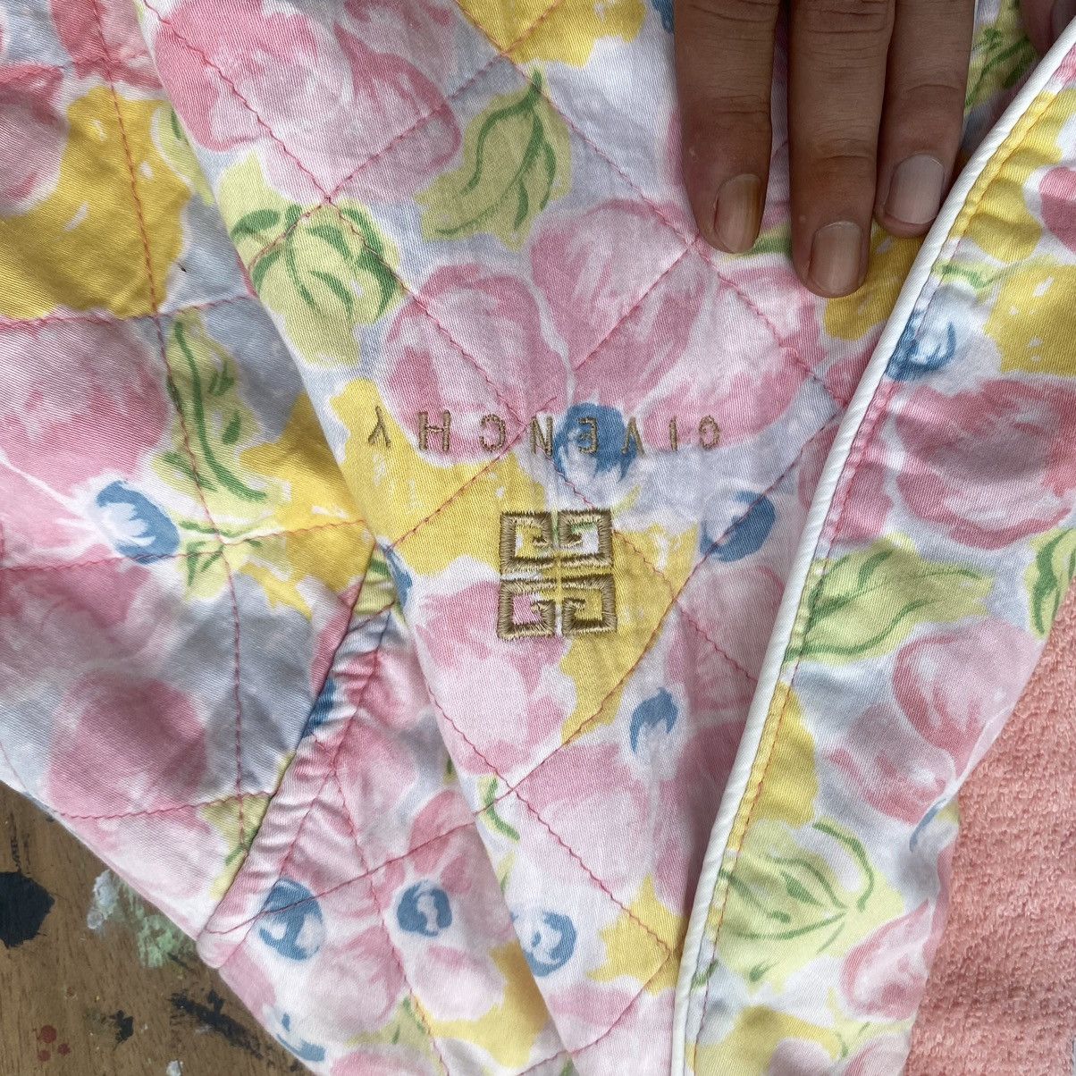 Givenchy Vintage Givenchy Bathrobe Pink Flower Size M / US 6-8 / IT 42-44 - 4 Thumbnail