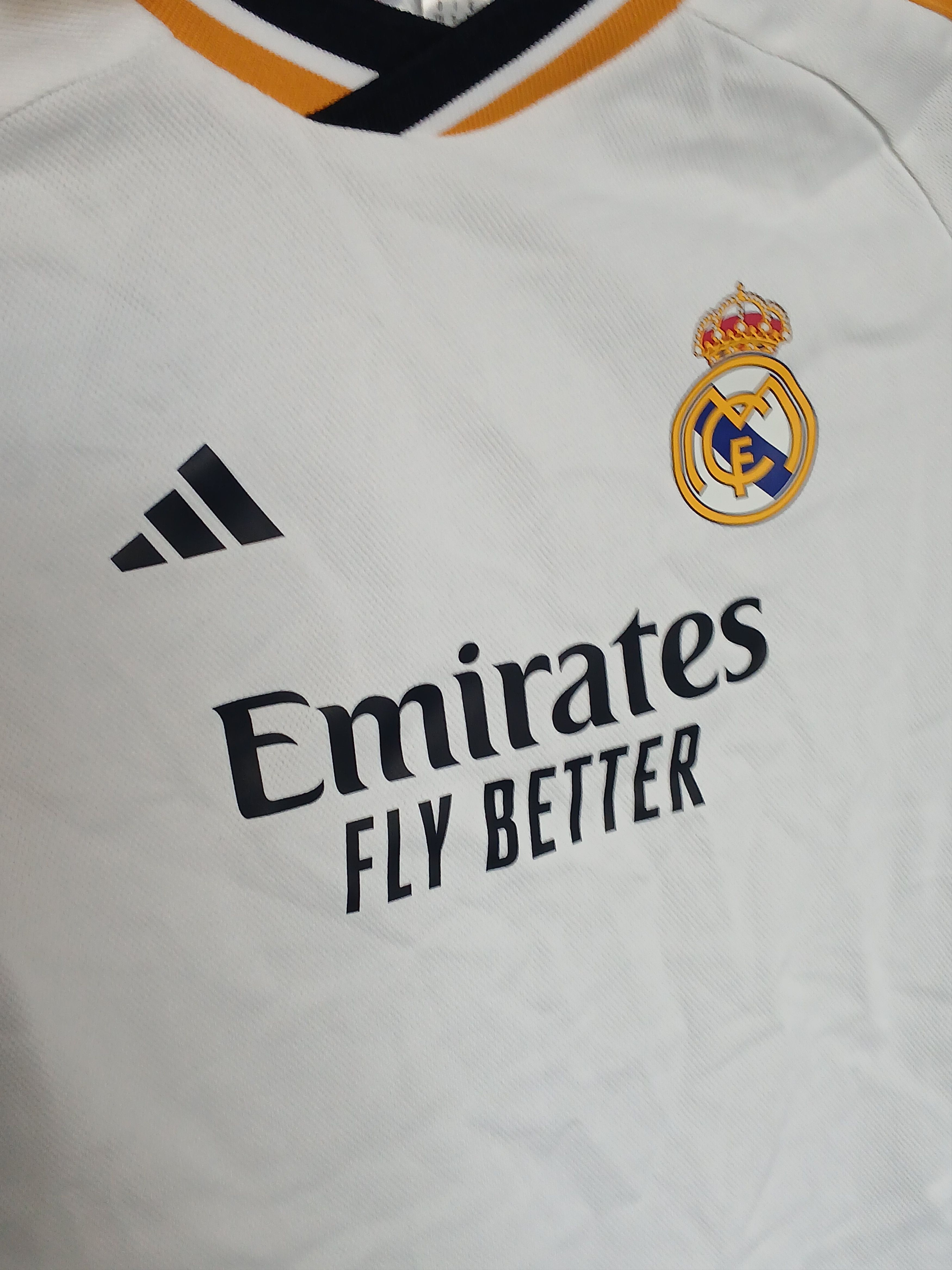 Adidas New KIDS Real Madrid 23/24 Home Football Jersey T-Shirt Size US XS / EU 42 / 0 - 3 Thumbnail