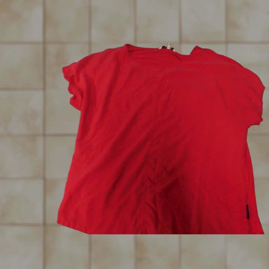Calvin Klein Calvin Klein Blouse S Women Red Crew Neck Short Sleeve Pullover Casual Solid Zipper Classic Size S / US 4 / IT 40 - 1 Thumbnail