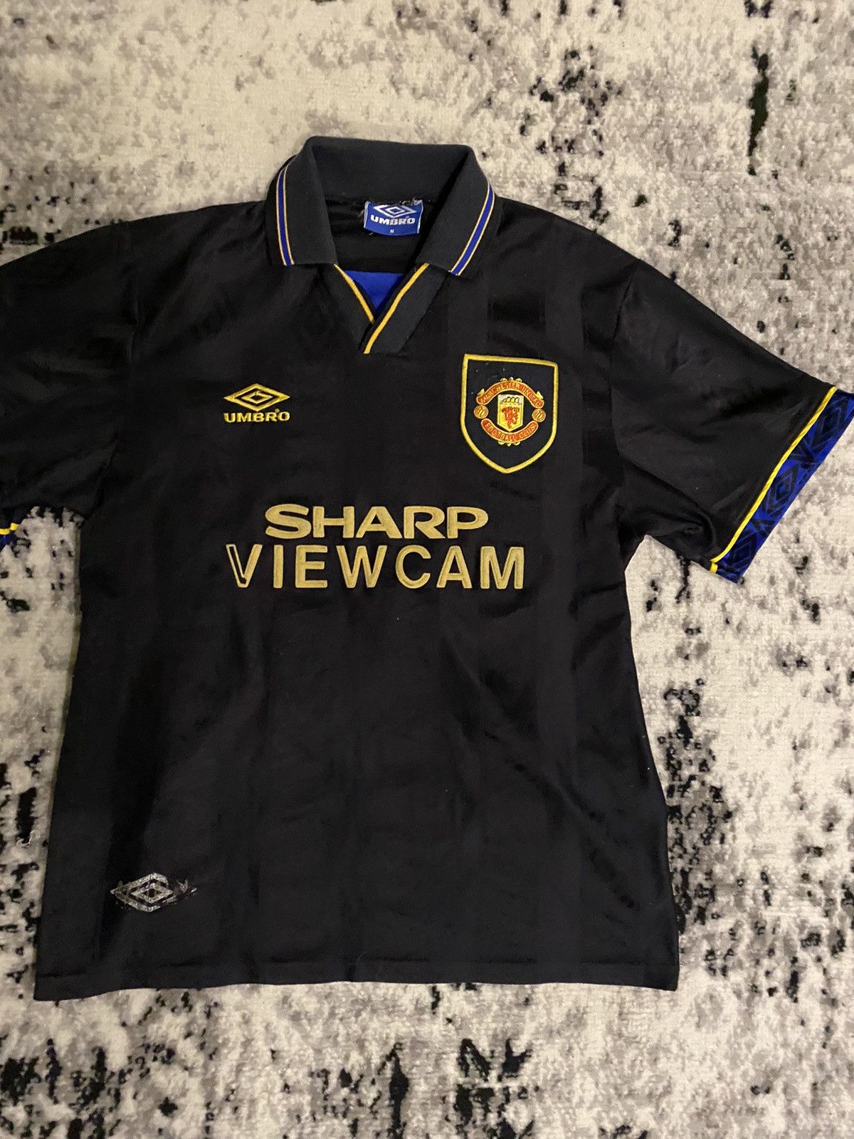 Umbro × Vintage 1993-95 Vintage Umbro Manchester United Retro Soccer Jersey Size US M / EU 48-50 / 2 - 2 Thumbnail