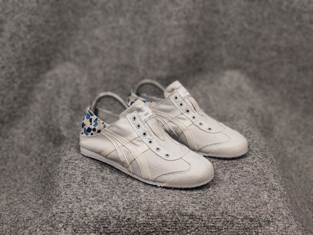 Asics Vtg Japan Asics onitsuka tiger Mules Sneakers Canvas Shoes Size US 5 / EU 37 - 7 Thumbnail