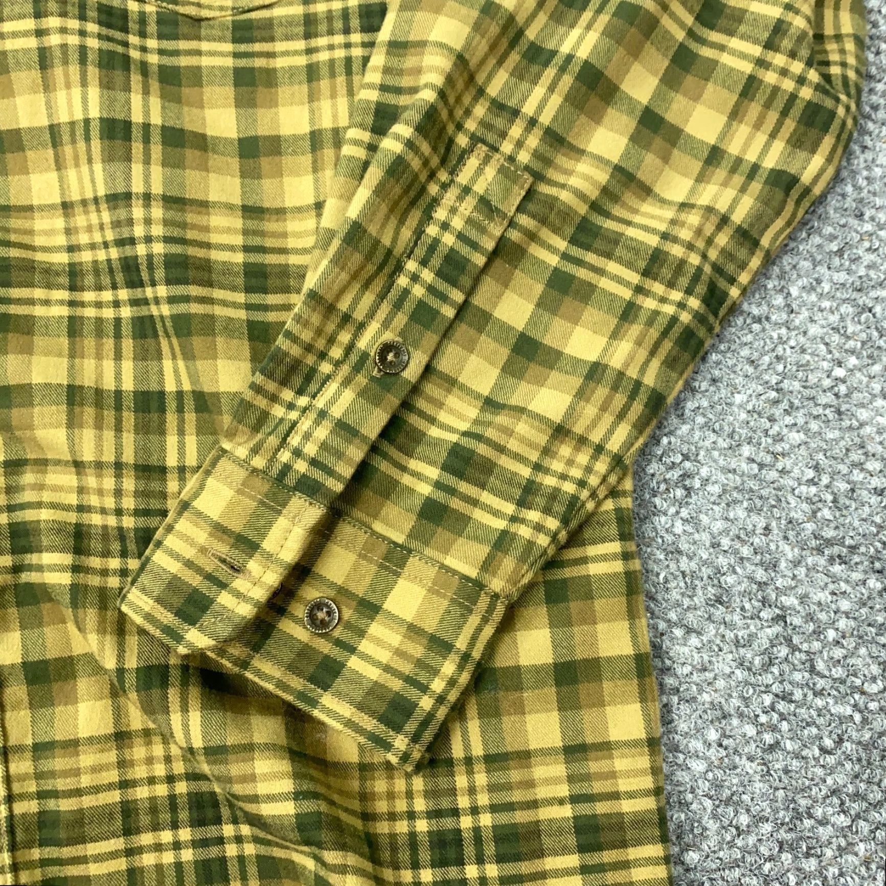 Vintage Cabela's Shirt Mens Large Green Plaid Button-Up Long Sleeve Flannel Stretch Size US L / EU 52-54 / 3 - 5 Thumbnail