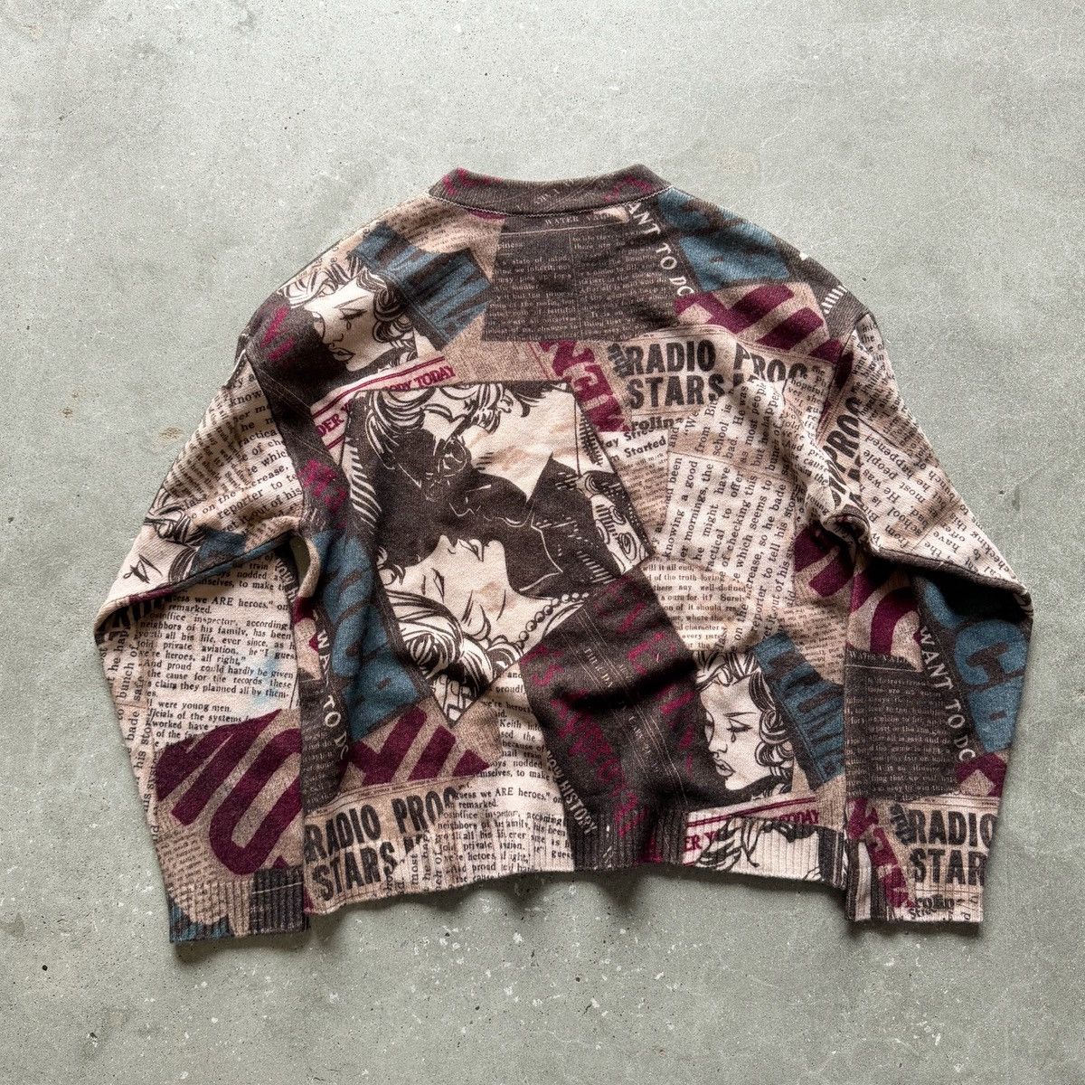 Moschino Moschino Couture Newspaper Print Virgin Wool Knit Sweater Size US M / EU 48-50 / 2 - 7 Thumbnail