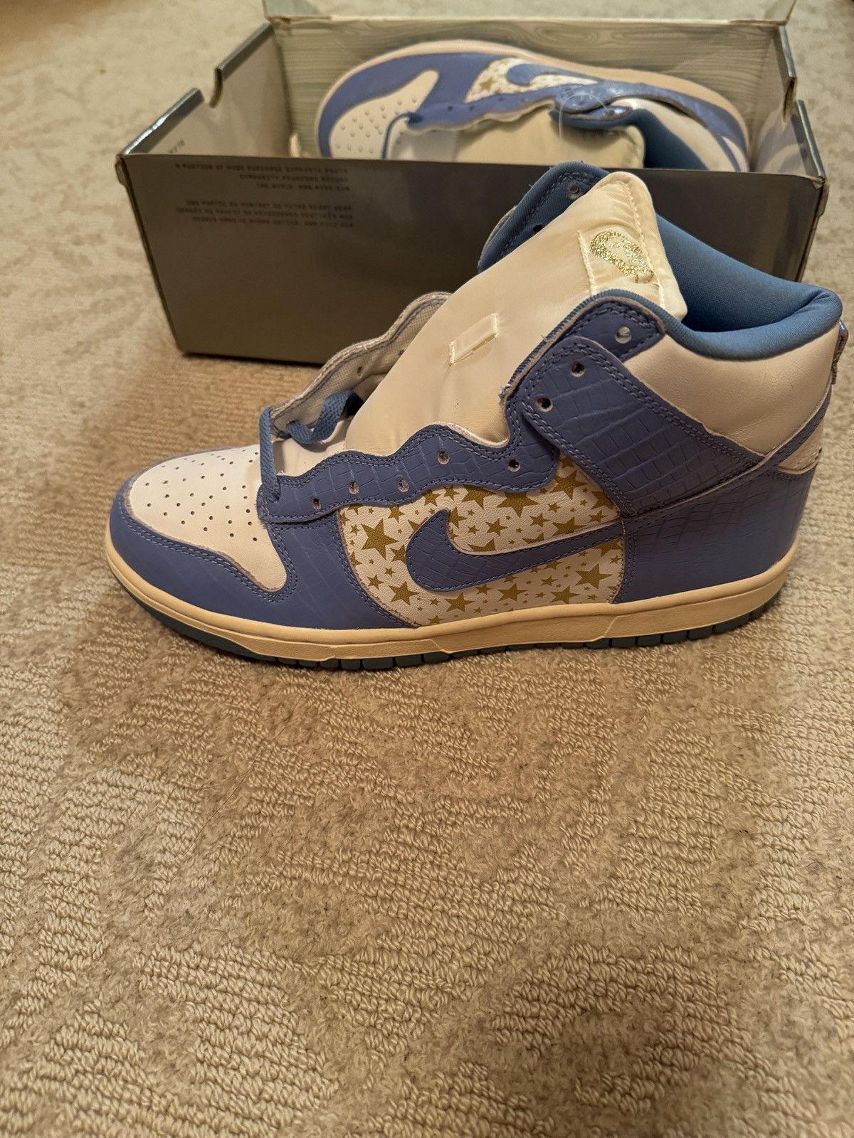 Nike Nike SB Supreme Dunk Baby Blue Size US 10 / EU 43 - 1 Thumbnail