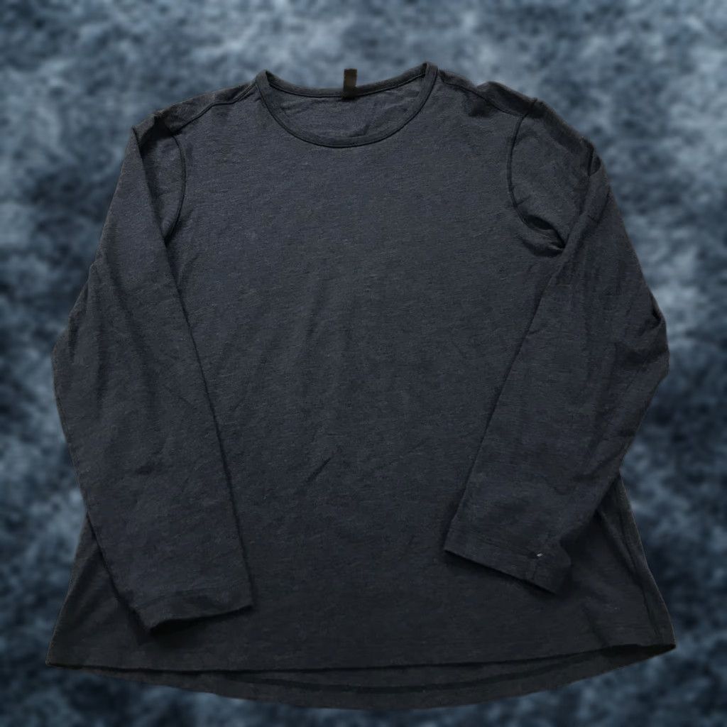 Lululemon Lululemon Shirt Mens Large Dark Blue Long Sleeve Pima Cotton Blend Gym Lifting Size US L / EU 52-54 / 3 - 1 Thumbnail