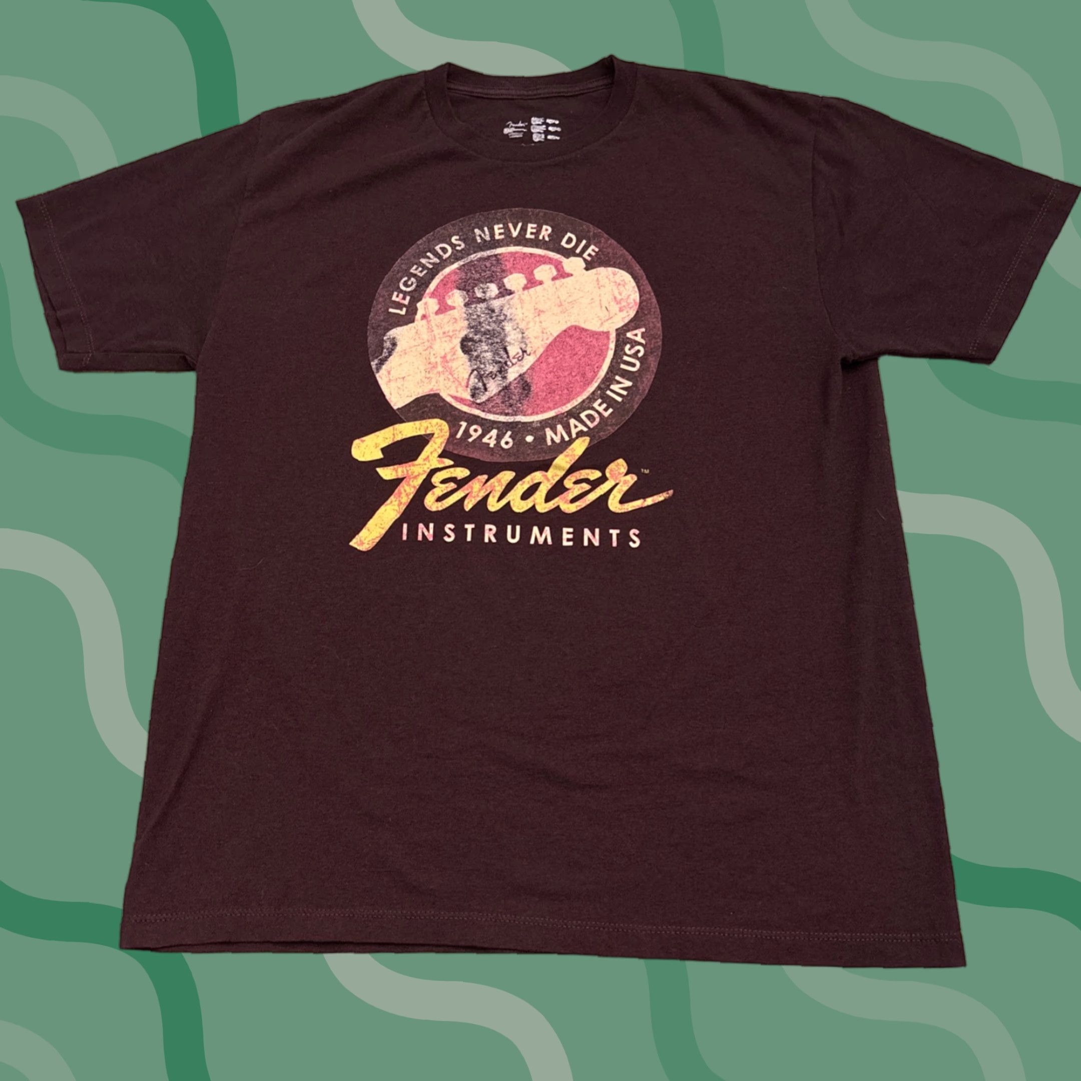 Fender FENDER Legends Never Die Graphic T-Shirt Large Burgundy Men's Music Rock Tee Size US L / EU 52-54 / 3 - 1 Thumbnail