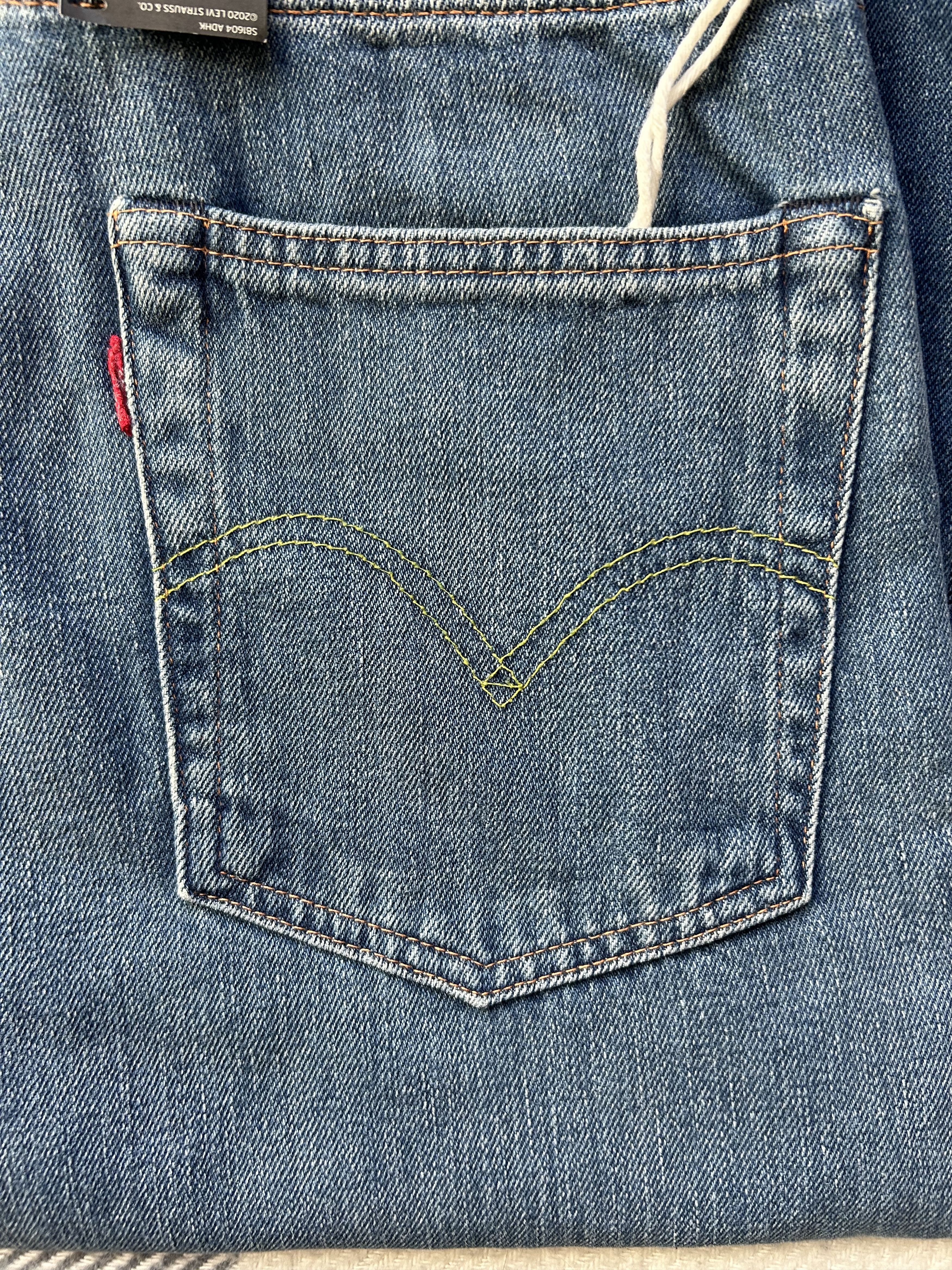 Levi's Vintage Clothing LVC 701 1950s Japanese Selvedge Denim — W28 L32 — NWT Size 28" / US 6 / IT 42 - 4 Thumbnail