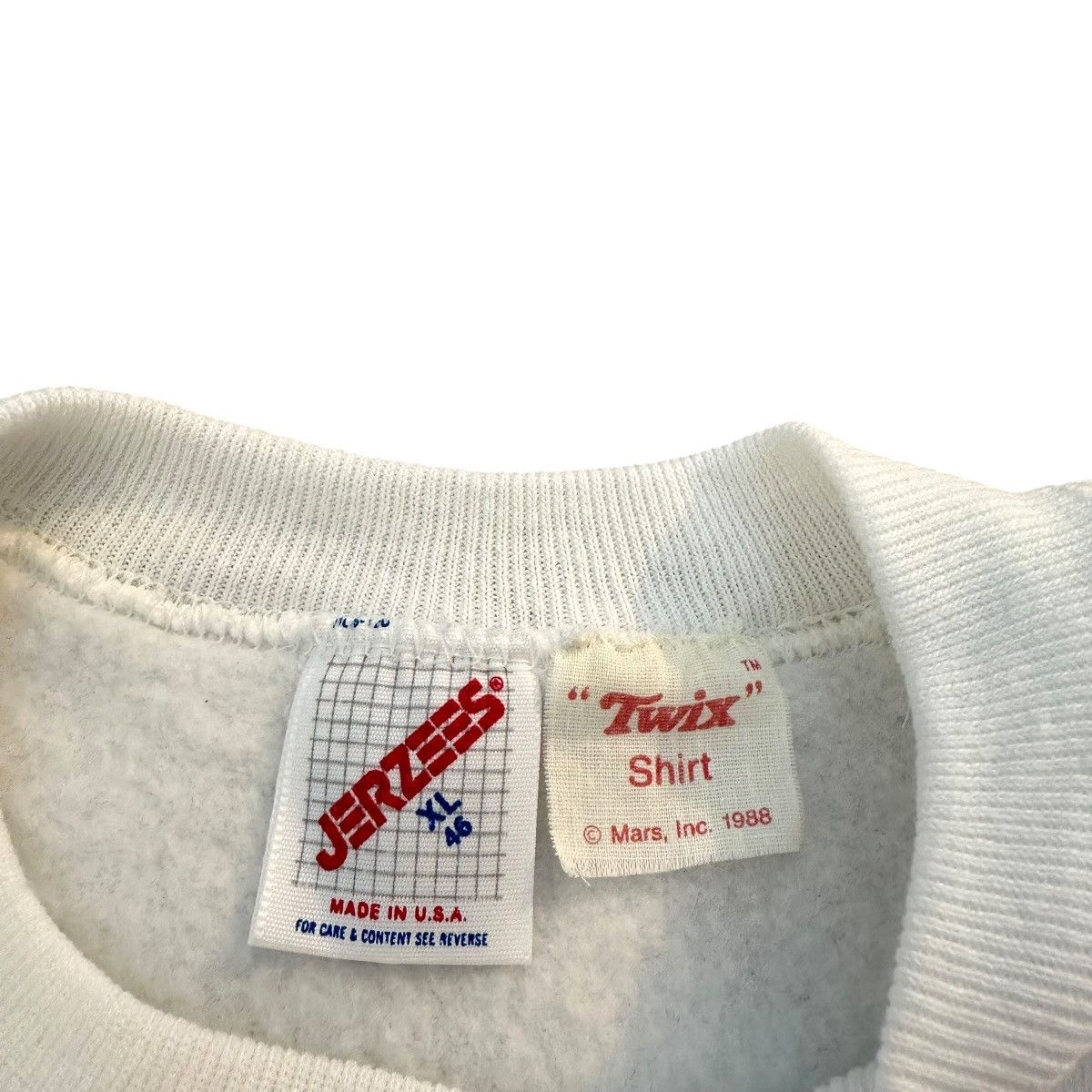 Jerzees Vintage 1998 Twix candy bar deadstock crewneck size XL Size US XL / EU 56 / 4 - 5 Thumbnail