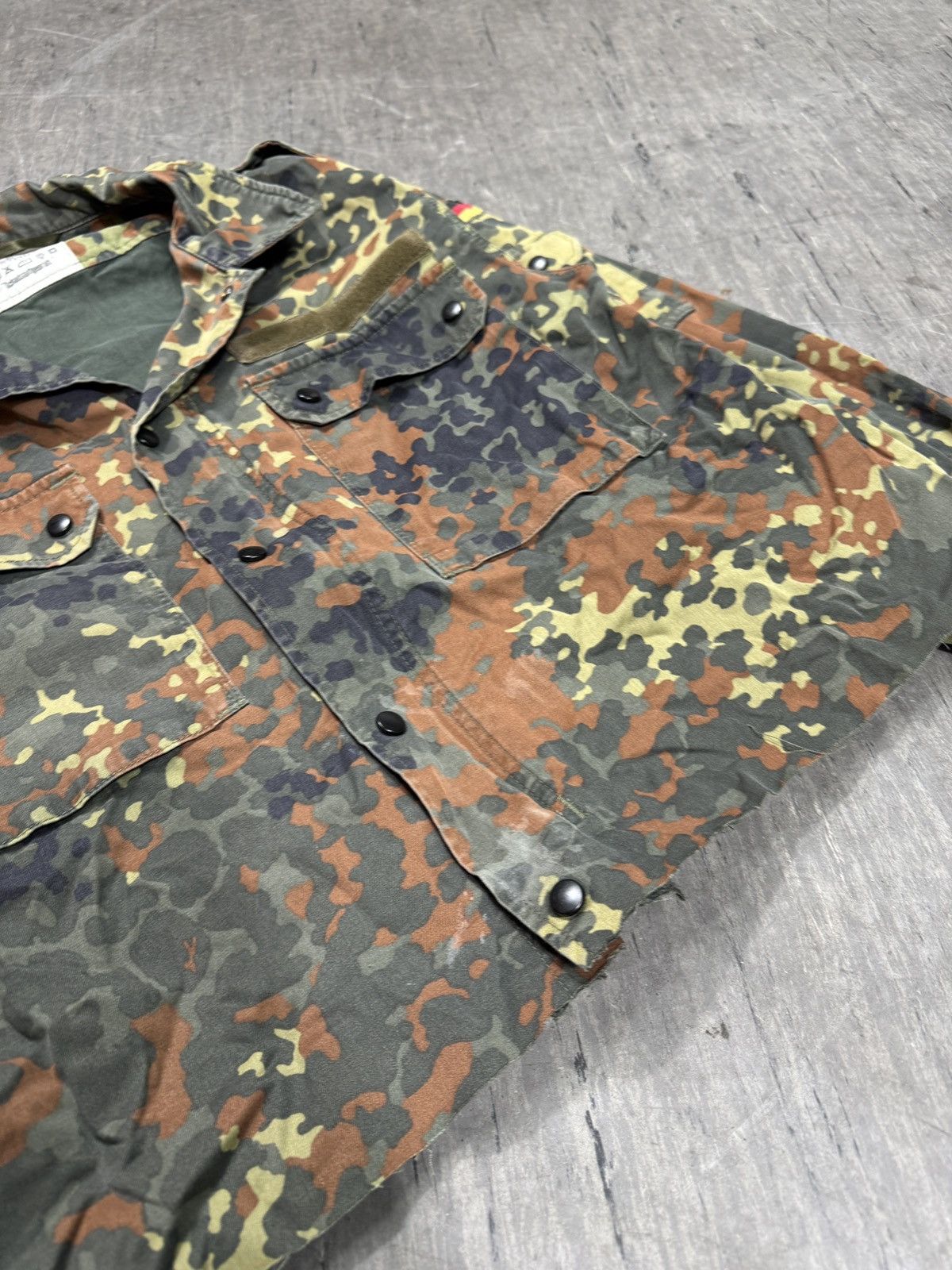 Japanese Brand ᶠᵃⁿᶜʸᵍᵘʸBOXY Army Shirt Vintage Cropped Button Up 90s 80 Size US M / EU 48-50 / 2 - 4 Thumbnail