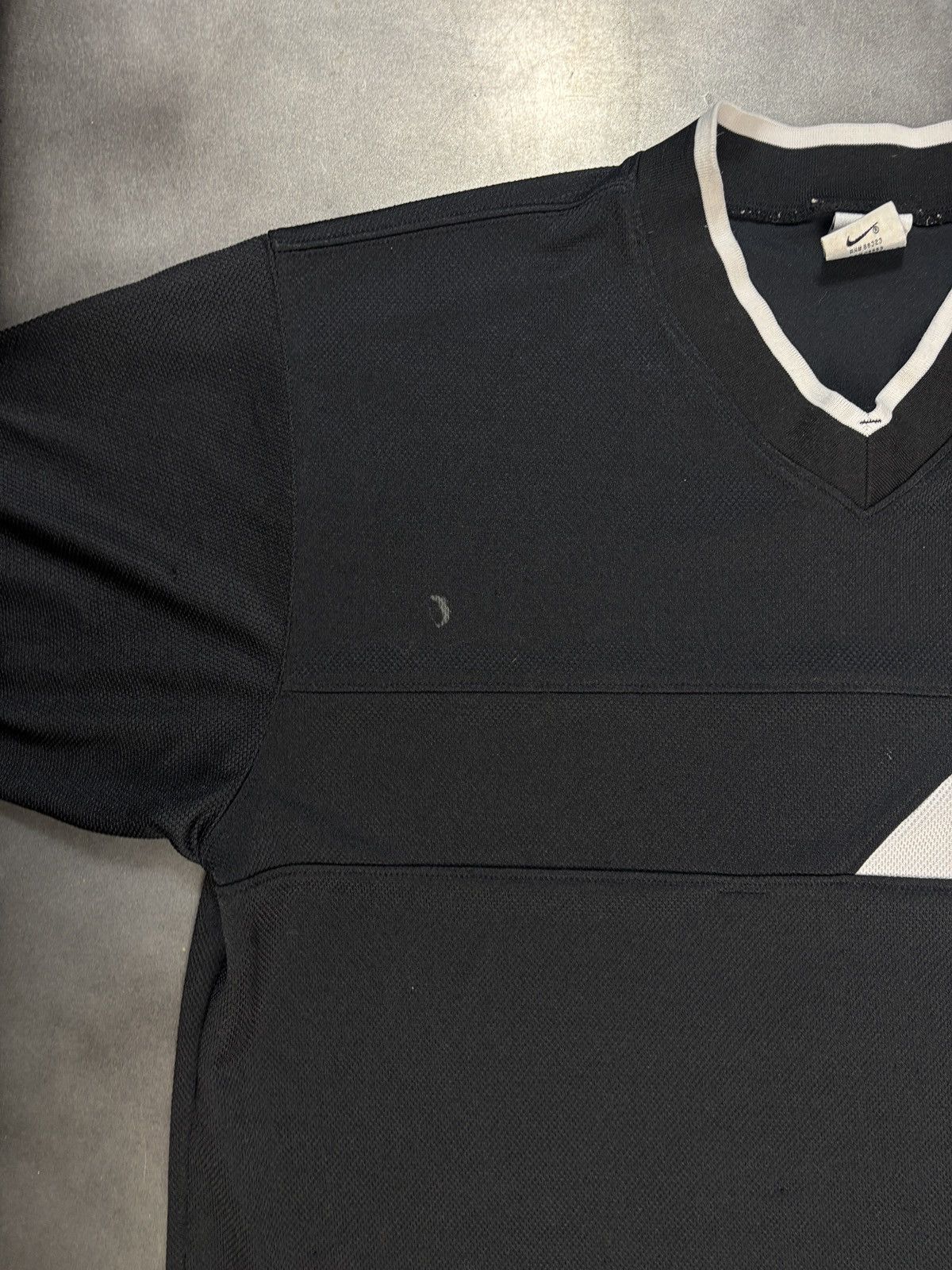 Nike 1990s Vintage Nike Active Shirt Shortsleeve Swoosh Warmup L Size US L / EU 52-54 / 3 - 7 Thumbnail