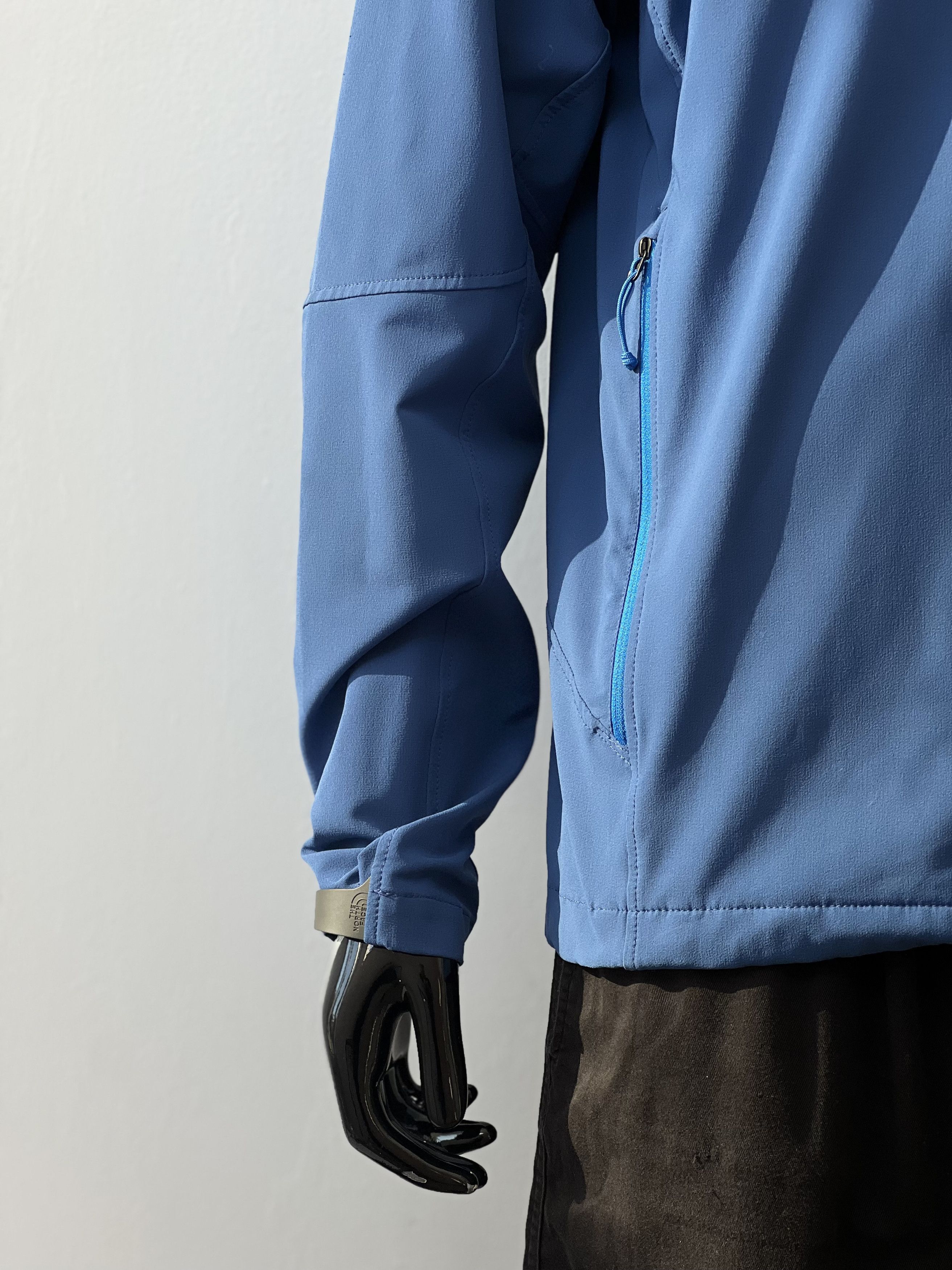 The North Face The North Face light jacket Size US L / EU 52-54 / 3 - 10 Thumbnail