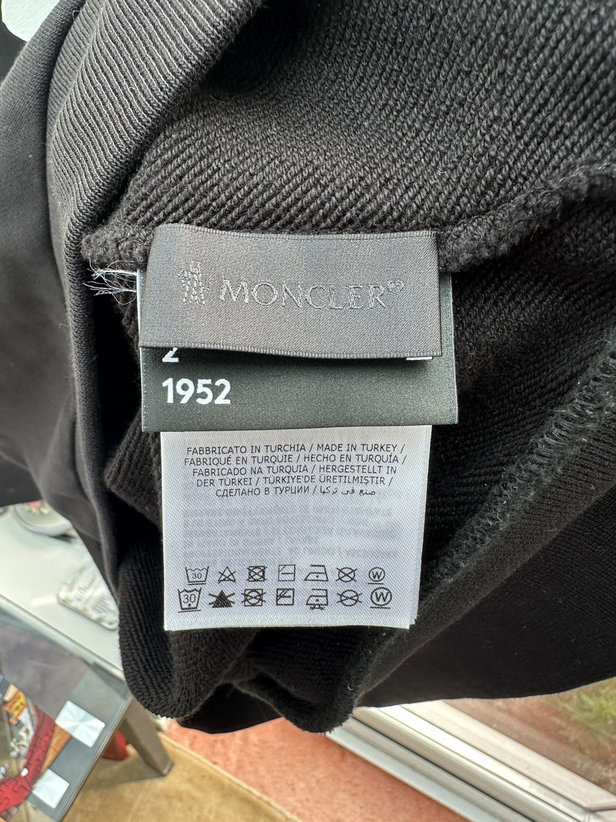 Moncler Genius Moncler Genius 2 Moncler 1952 Painted Logo Crewneck Jumper Size US L / EU 52-54 / 3 - 6 Thumbnail