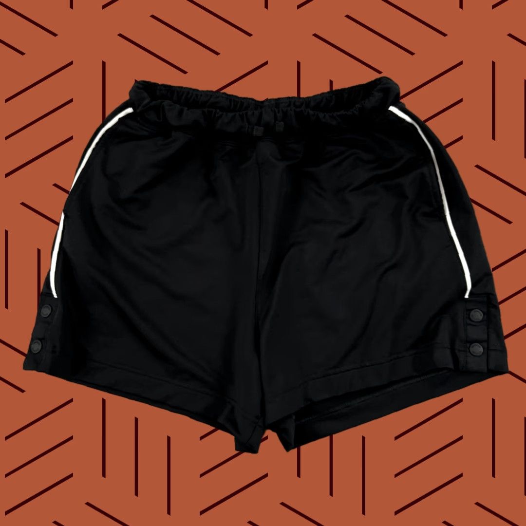 Gymshark VINTAGE Gymshark Shorts Women M 3" Black Recess Side Snap Weightlifting Gym Train Size 32" / US 10 / IT 46 - 1 Thumbnail