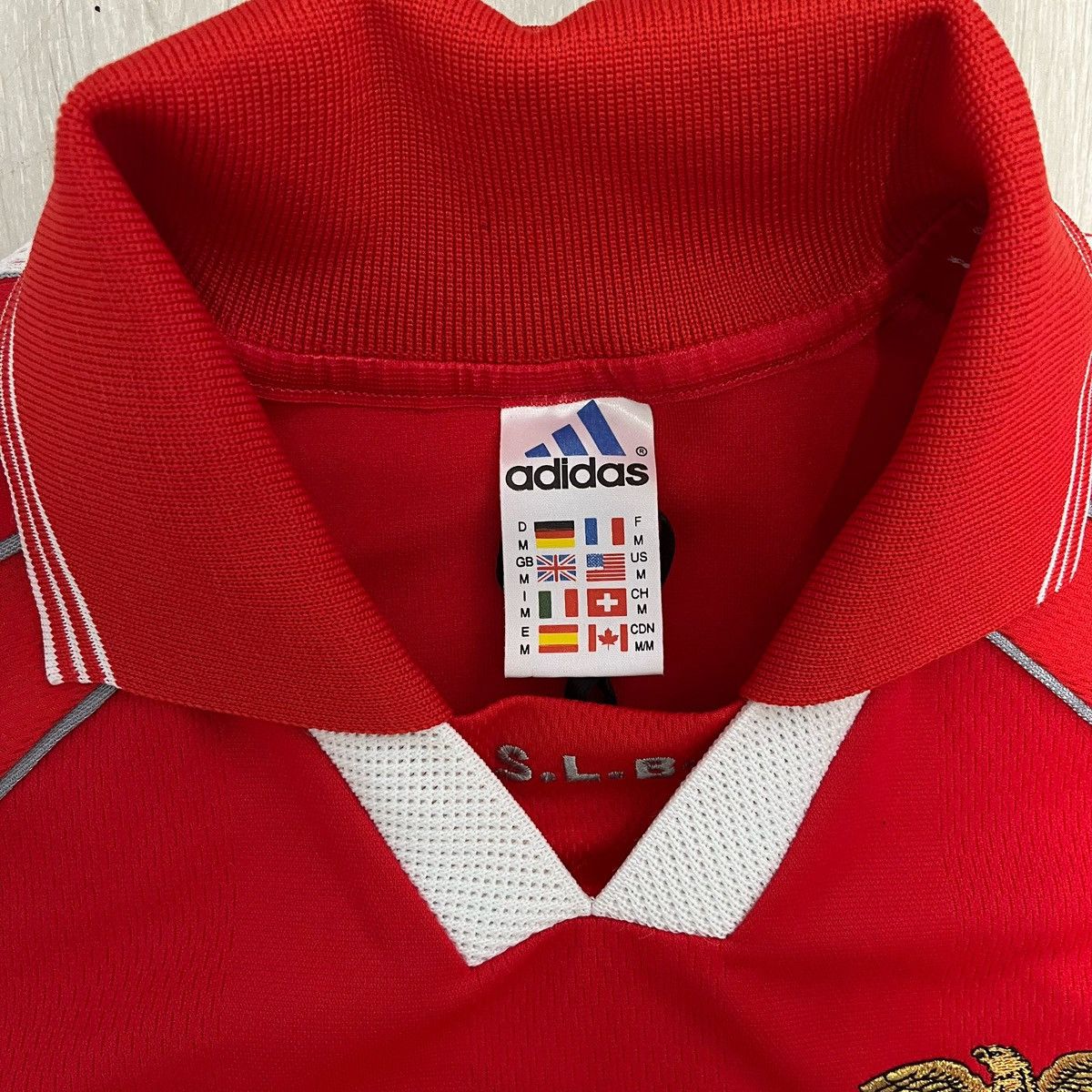 Adidas Benfica Lisbon 1999/2001 home shirt Size US M / EU 48-50 / 2 - 4 Thumbnail