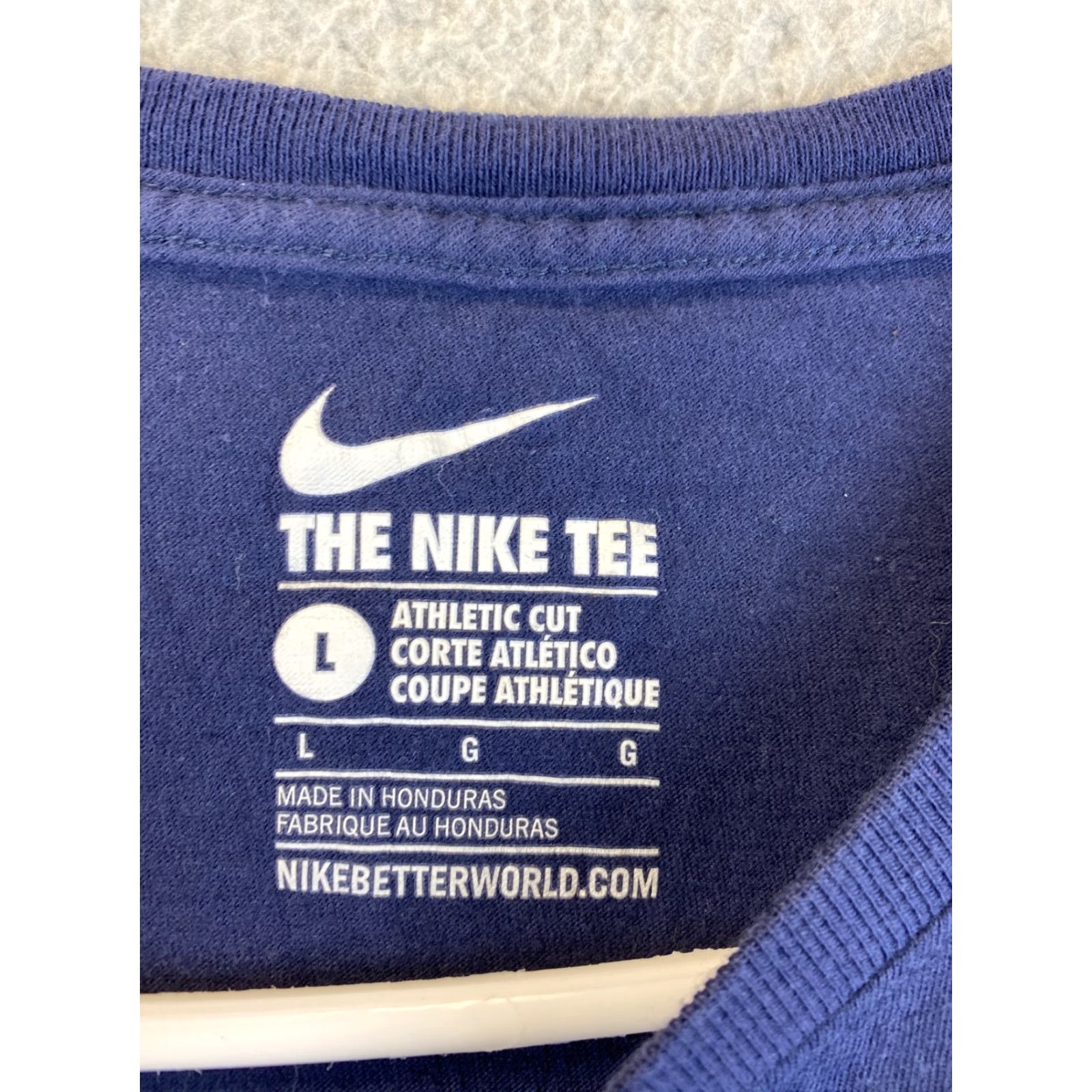 Nike VINTAGE? No actually Nike Denver Broncos T-Shirt Shirt Adult Large L NFL Short Sleeve Navy Blue 78-23 Mens Size US L / EU 52-54 / 3 - 3 Thumbnail
