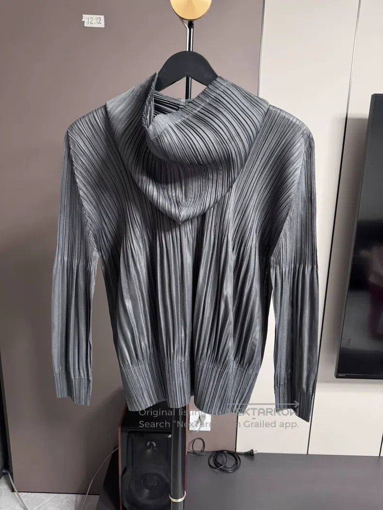 Issey Miyake Issey Miyake Puff Pleated Zipper Hooded Top Size L / US 10 / IT 46 - 3 Thumbnail