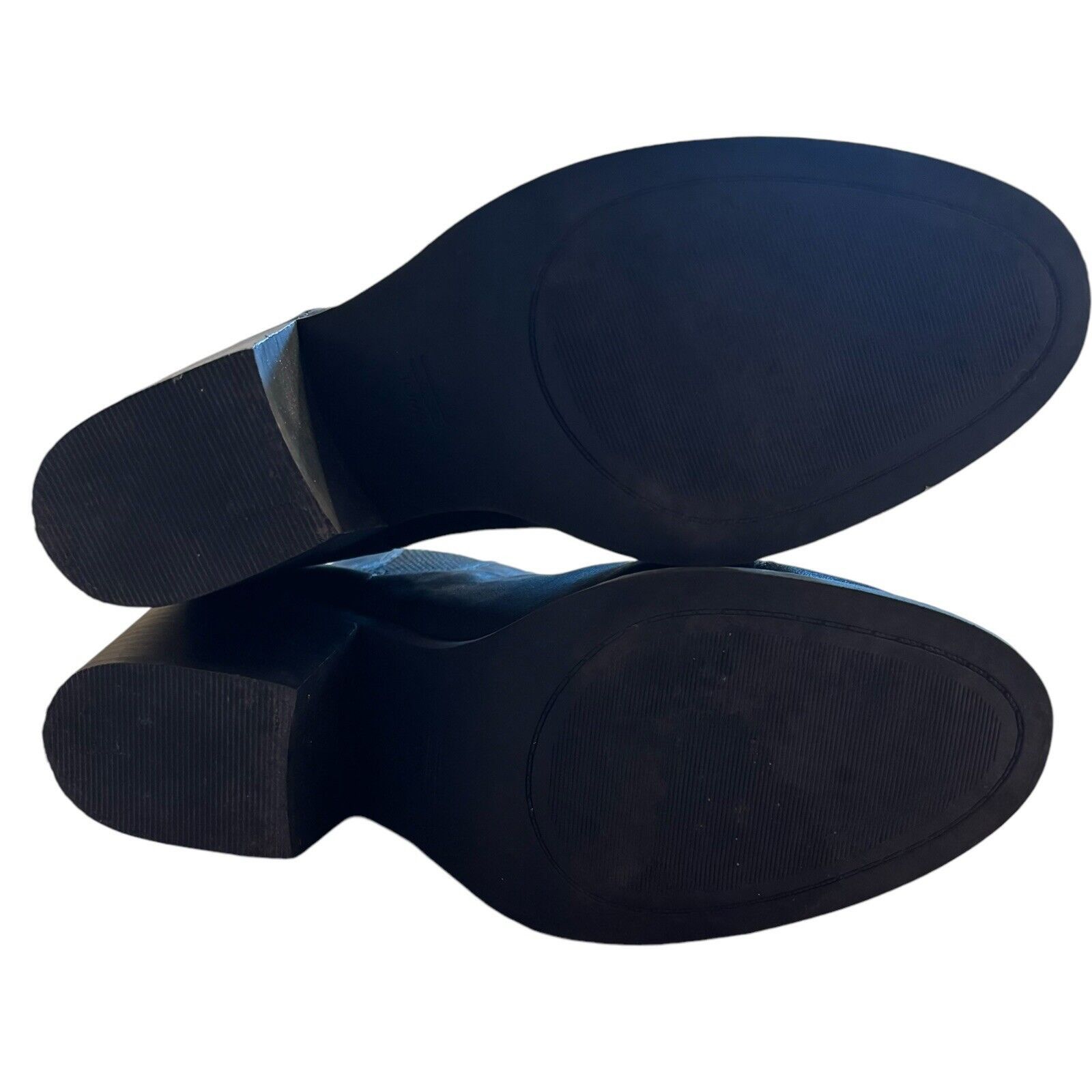 Toms TOMS Everly Black Nubuck Cushioned Chelsea Booties Size 9 Size US 9 / IT 39 - 2 Thumbnail