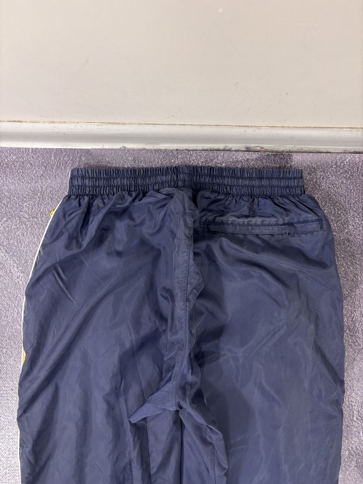 Nike Vintage Nike Y2K Navy Blue Nylon Track Pants Size US 32 / EU 48 - 19 Thumbnail