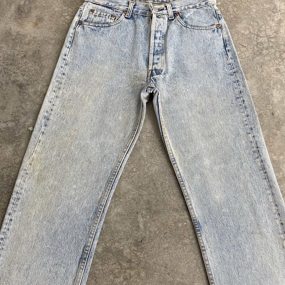 Levi's Size 28x27.5 Vintage 90’s Levis 501 Acid Washed Blue Jeans Size US 28 / EU 44 - 4 Thumbnail