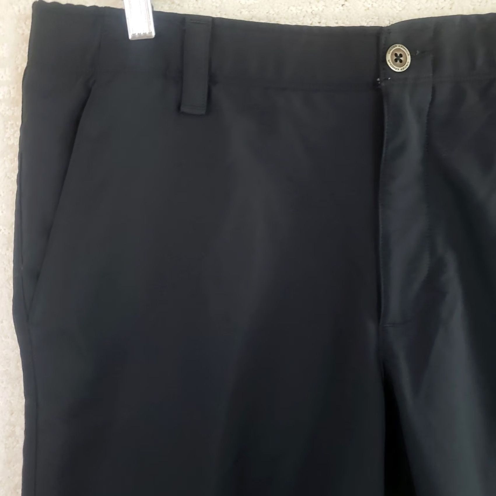 Under Armour Under Armour Shorts Mens 38 Black Golf HeatGear Stretch Quick Dry Pockets 10 Inseam–Loose Fit Regular Size 38 Size US 38 / EU 54 - 2 Thumbnail