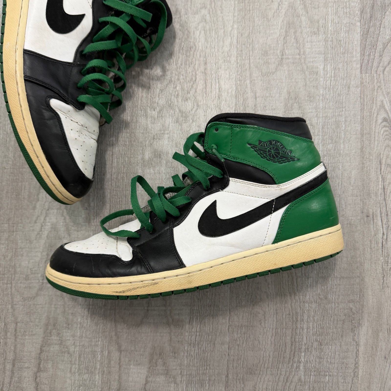 Jordan Brand Nike Air Jordan 1 Retro High Celtics Mens 13 Green Sneakers Size US 13 / EU 46 - 2 Thumbnail