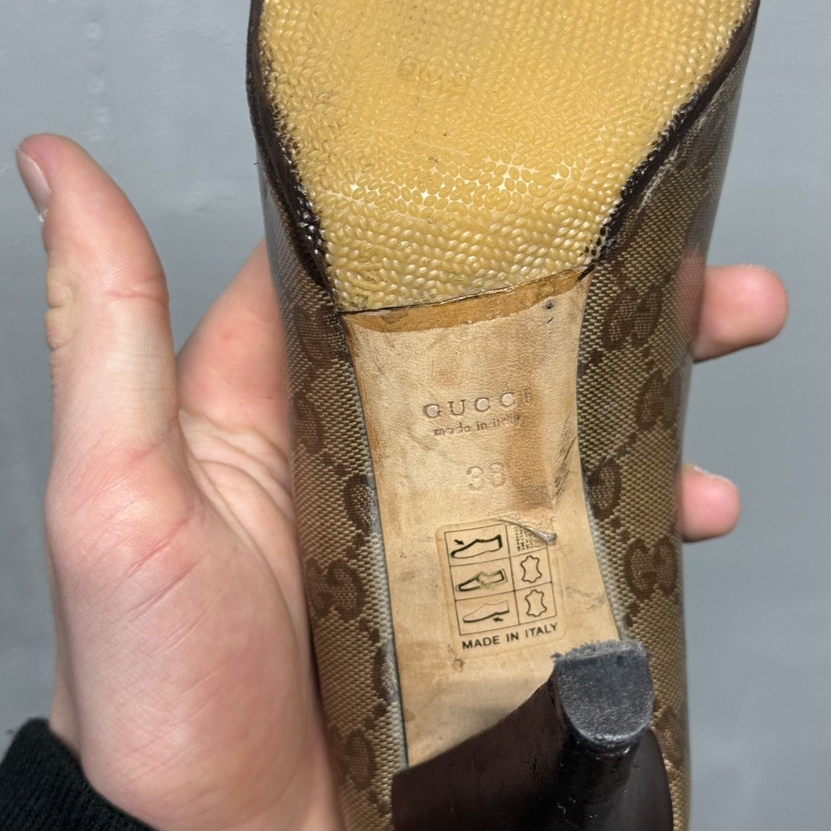 Gucci Vintage gucci monogram woman’s high heels shoes Size US 8 / IT 38 - 8 Thumbnail