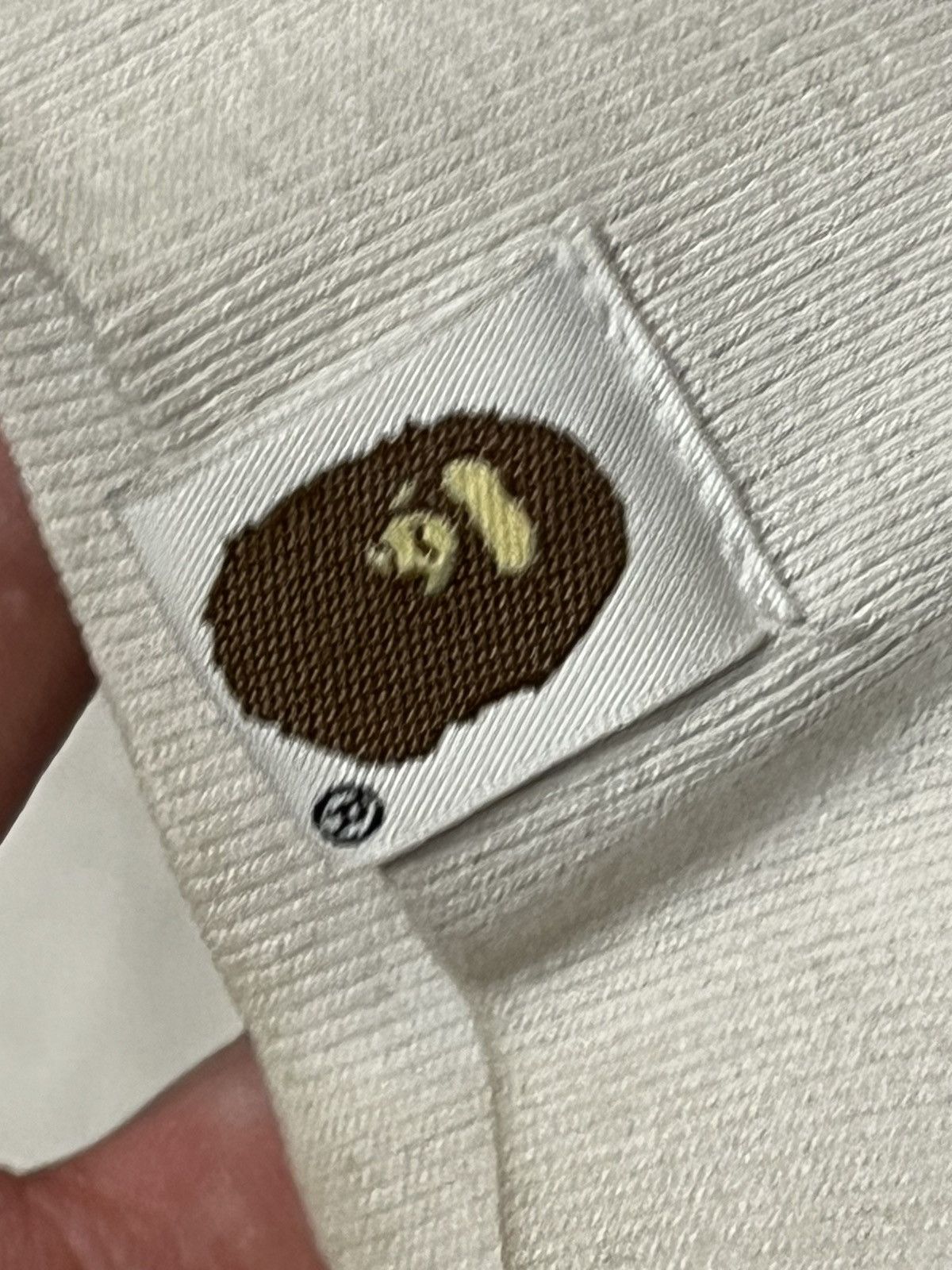 Bape WHITE WGM SHARK L/S CREWNECK RELAXED FIT Size US L / EU 52-54 / 3 - 5 Thumbnail