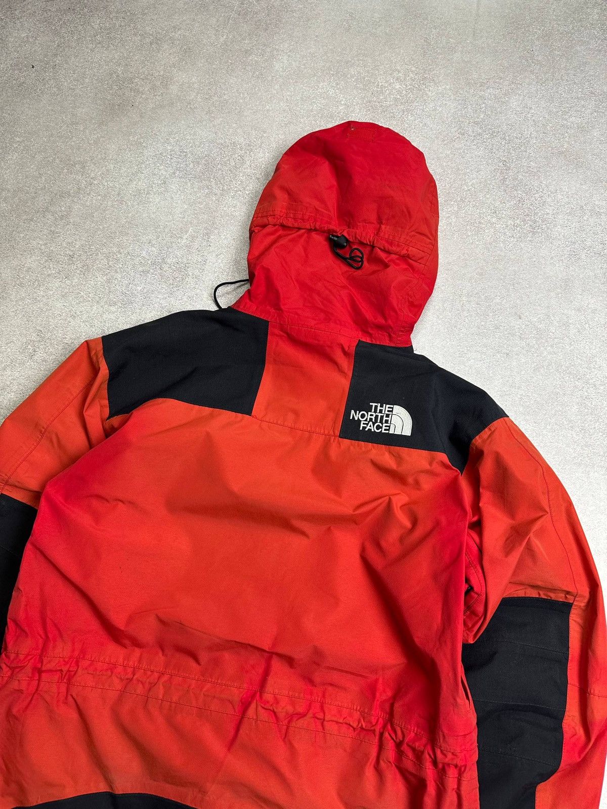 The North Face Vintage 90s The North Face Outdoor Faded Hiking Jacket S Size US S / EU 44-46 / 1 - 4 Thumbnail