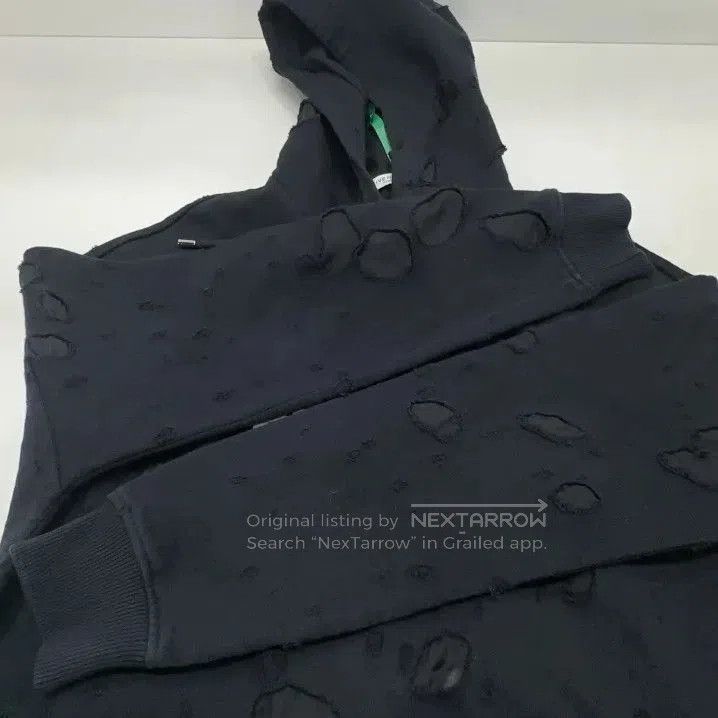 Givenchy Givenchy Logo Print Long-Sleeve Hooded Sweatshirt. Size US XS / EU 42 / 0 - 9 Thumbnail