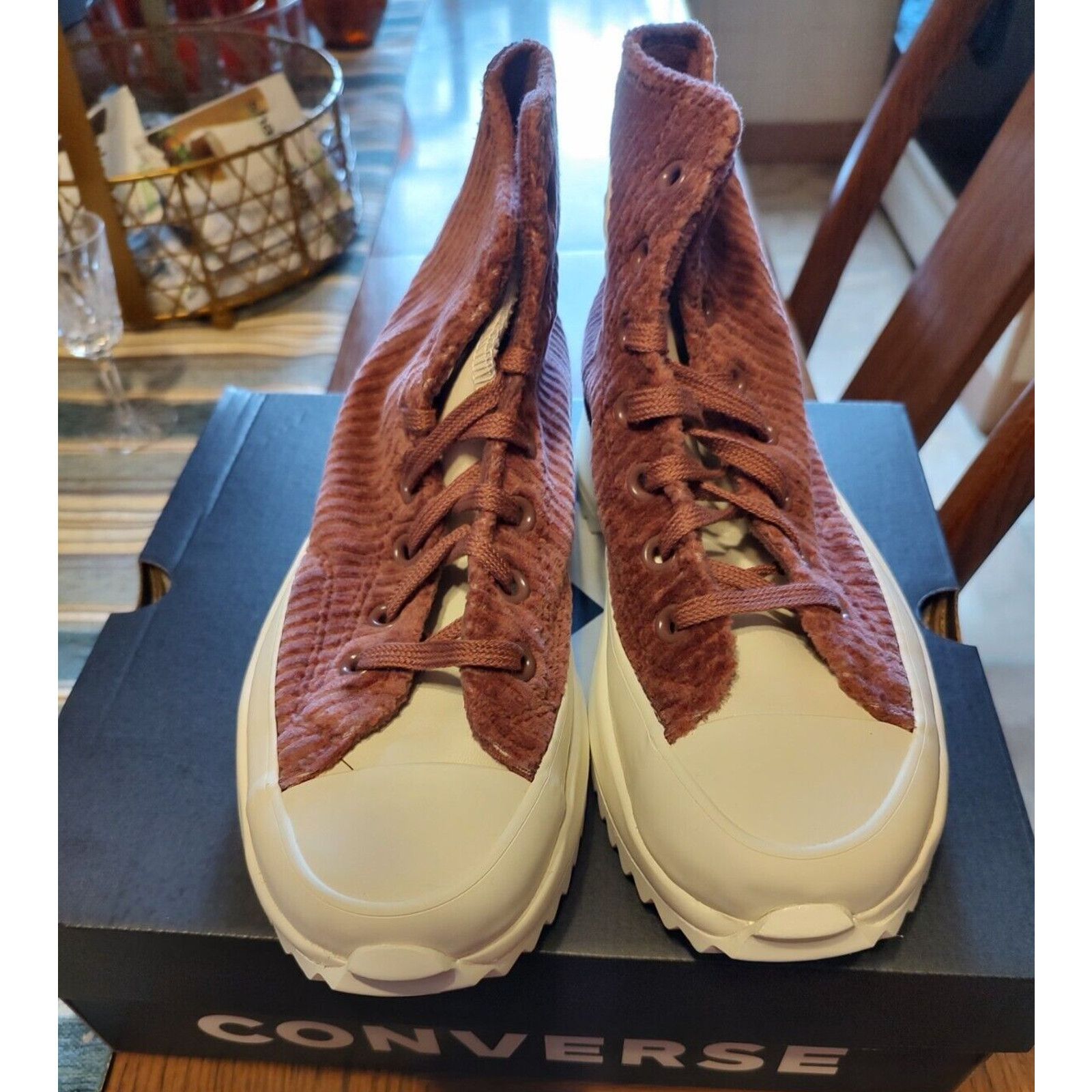 Converse NEW CONVERSE Run Star Hike Hi Cozy U Sneakers M 6 W 7.5 Size US 6 / EU 39 - 3 Thumbnail