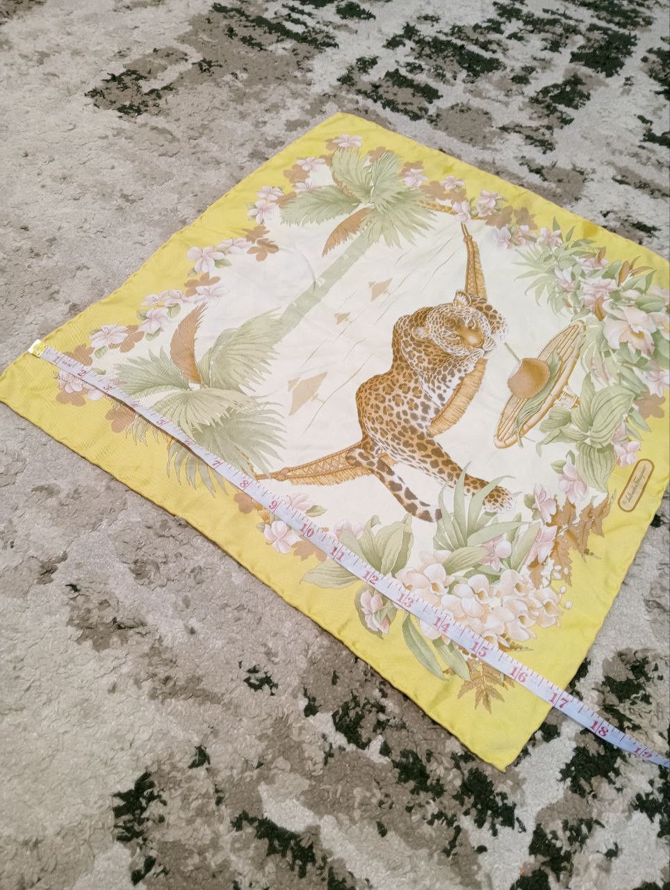 Salvatore Ferragamo VINTAGE SALVATORE FERRAGAMO MINI SILK SCARVES Size ONE SIZE - 8 Thumbnail