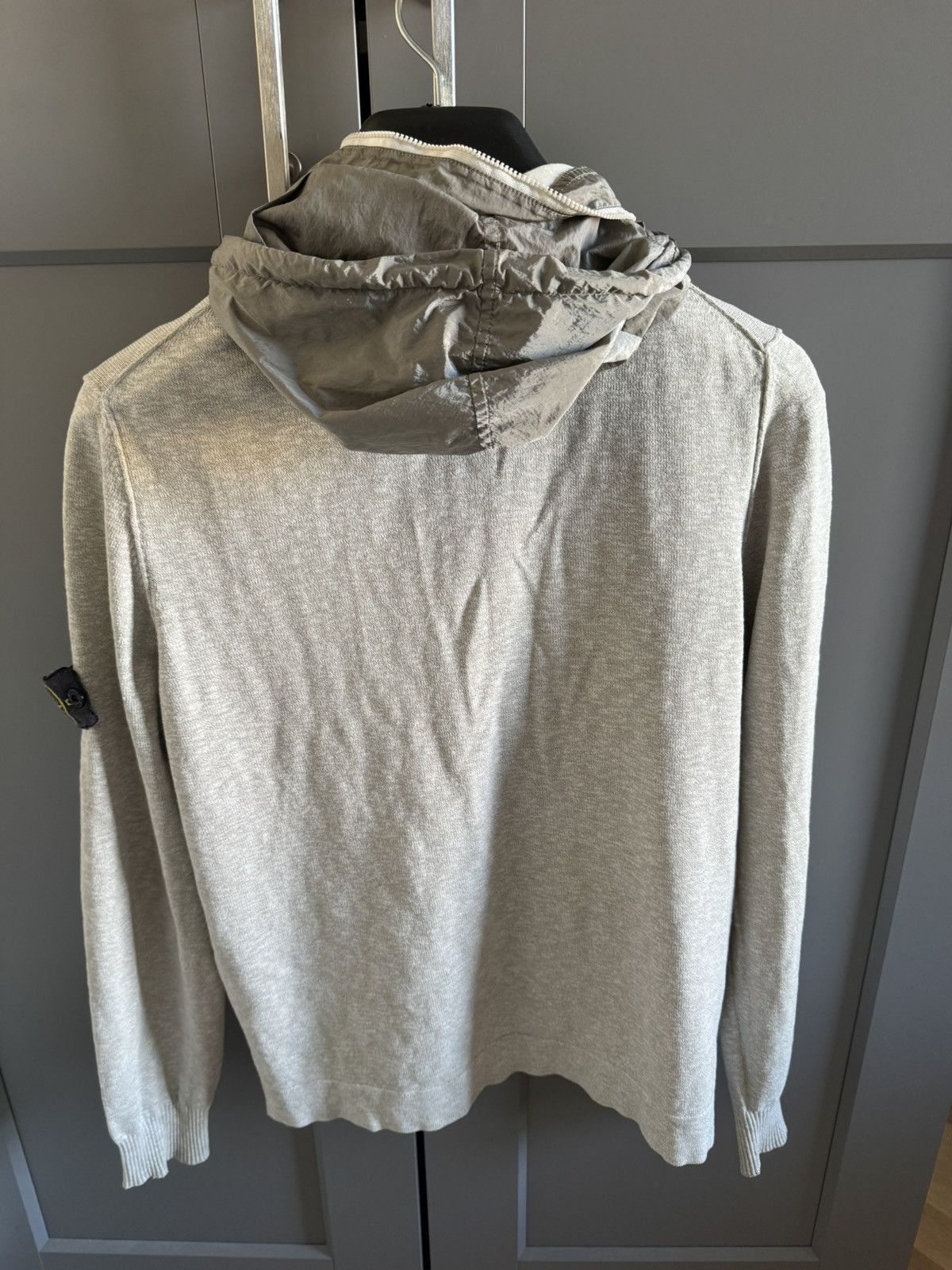 Stone Island Stone Island zip hoodie in beige. Size US L / EU 52-54 / 3 - 2 Thumbnail