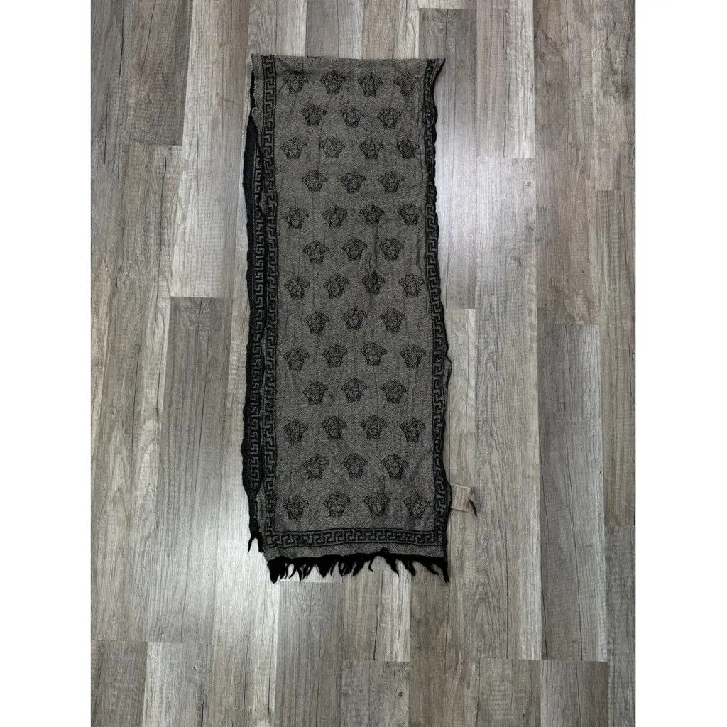 Versace Versace monogram scarf Measurements: 160x32cm Size ONE SIZE - 2 Thumbnail