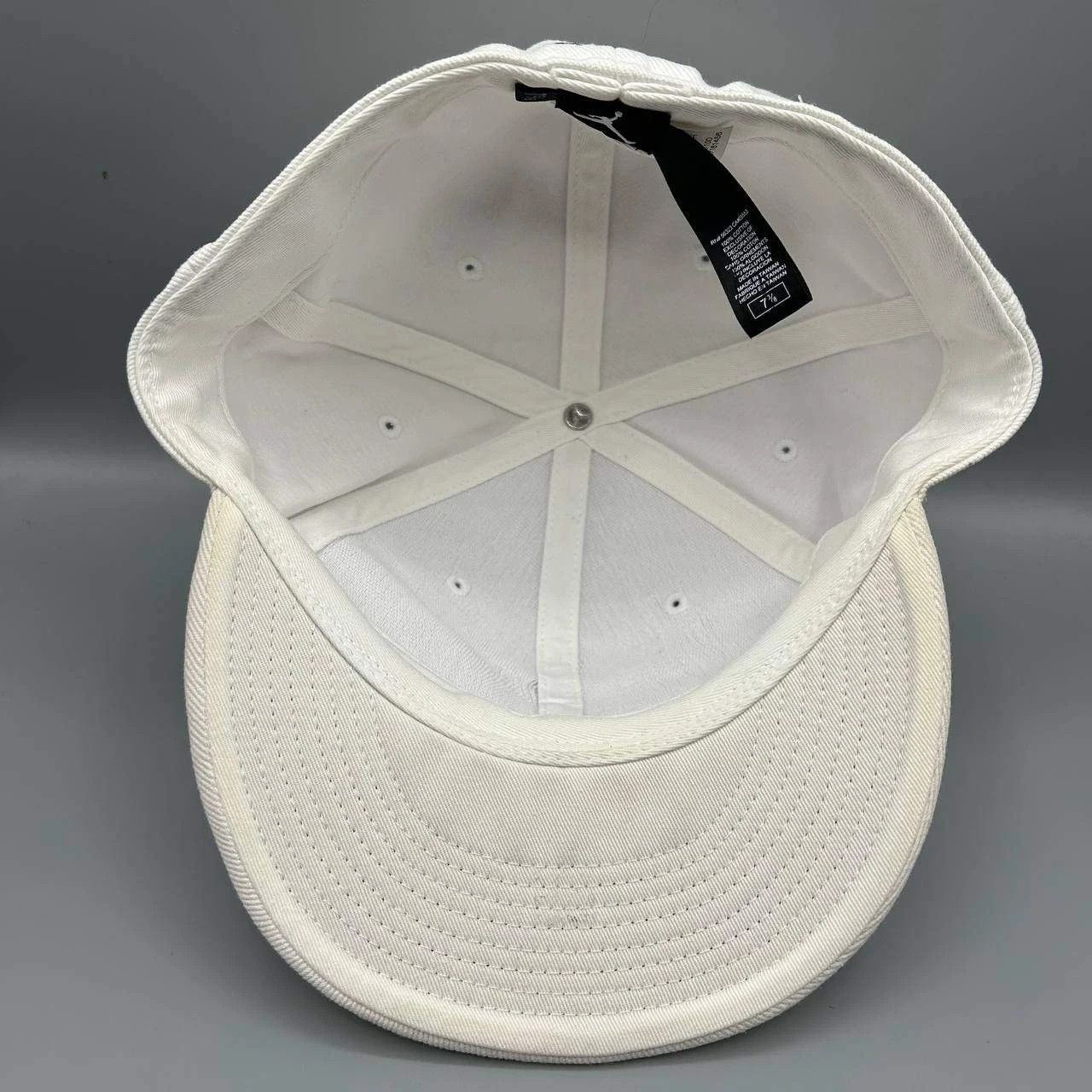Jordan Brand Air Jordan Flight Hat Men 7 3/8 Jumpman Fitted Cap Cotton Size ONE SIZE - 2 Thumbnail