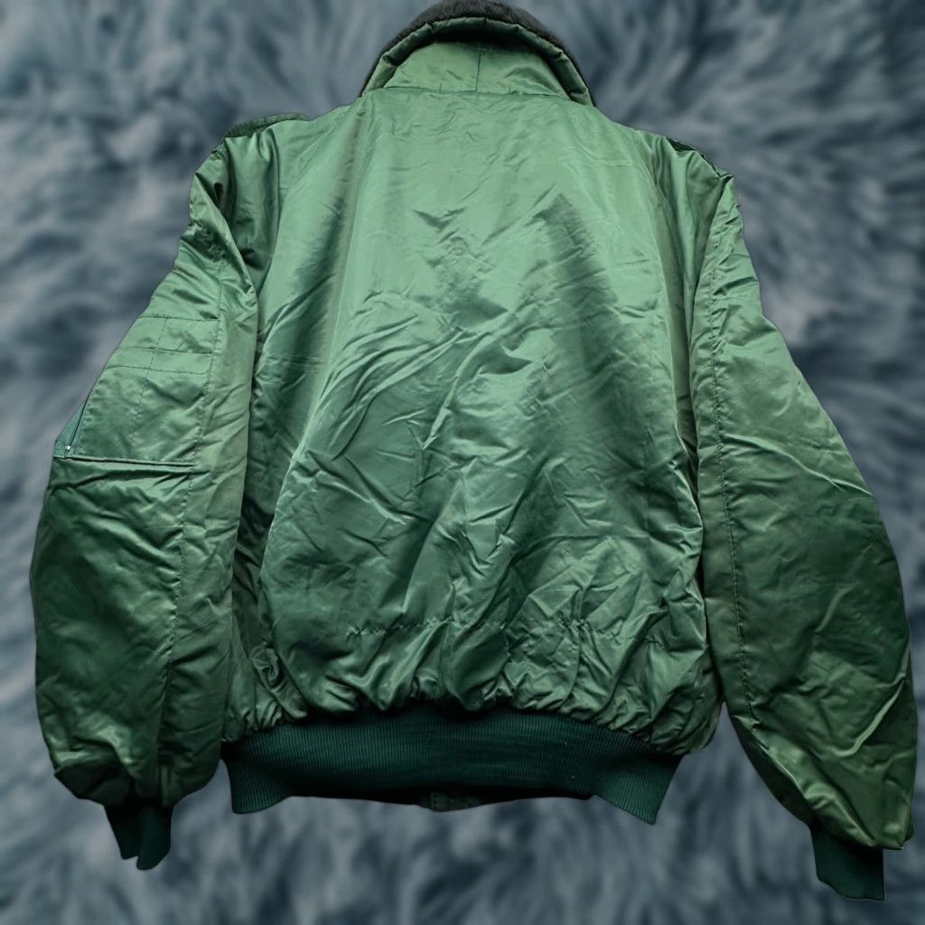 Vintage VINTAGE Golden Bay B-15 Bomber Flight Full Zip Snap Button Jacket Mens XL Green Black Military Jacket Size US XL / EU 56 / 4 - 1 Thumbnail