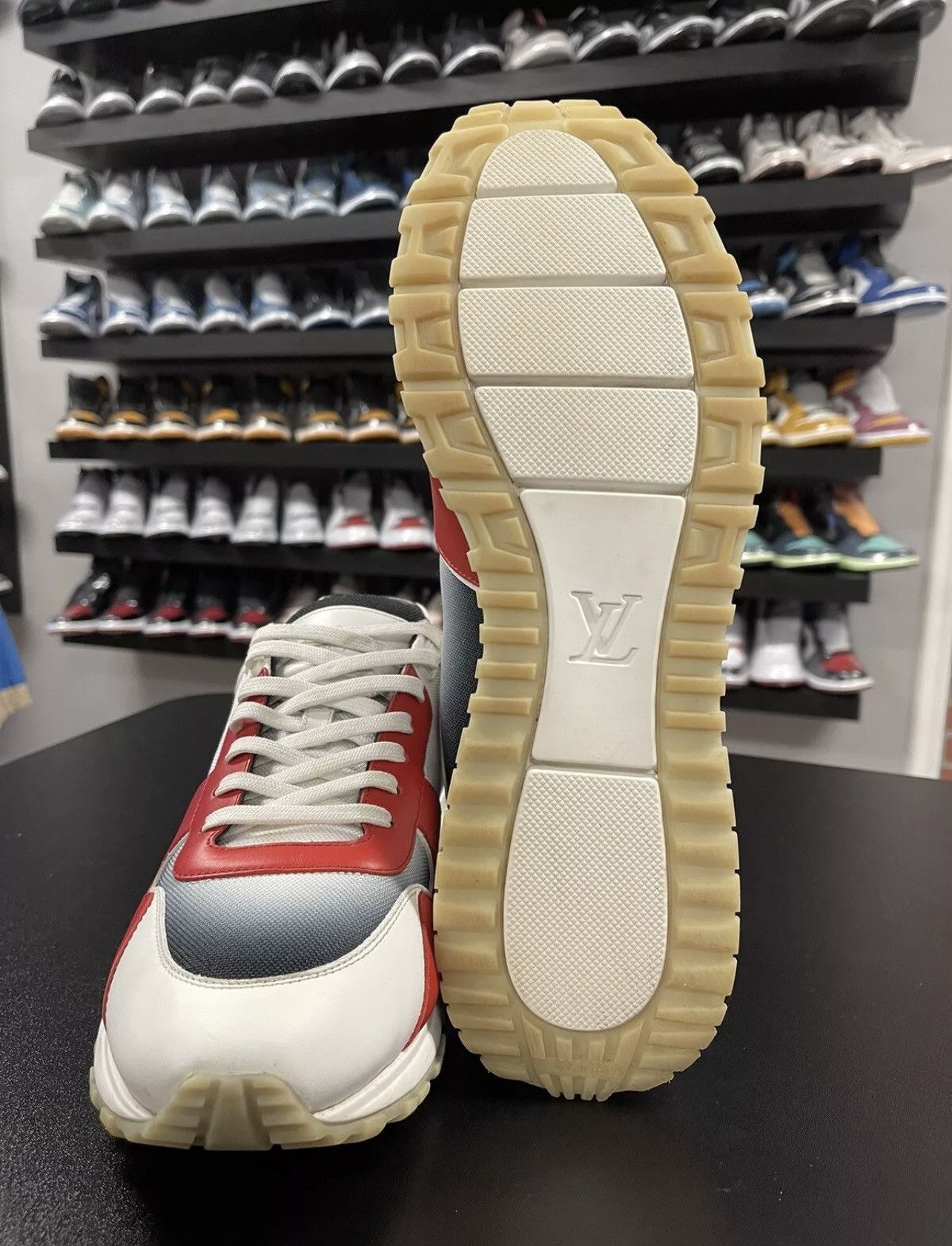 Louis Vuitton Size 10.5US/9.5LV - Louis Vuitton Run Away Low Sneaker Red Size US 10.5 / EU 43-44 - 9 Thumbnail