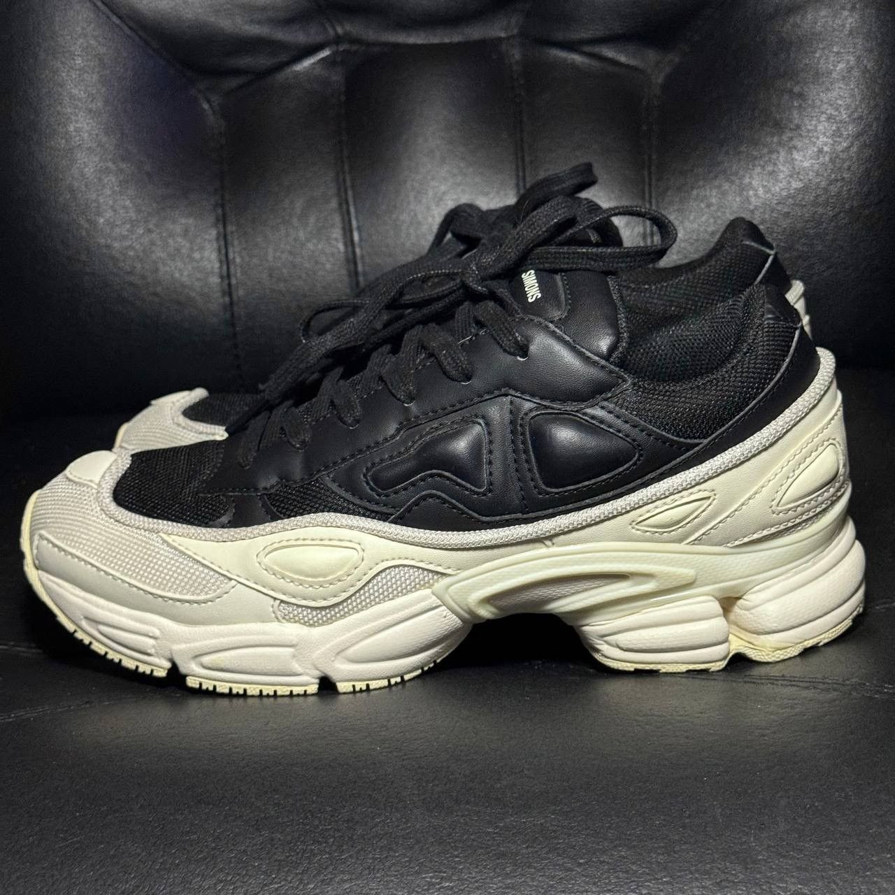 Adidas × Raf Simons 5,5us Adidas Raf Simons Ozweego sneakers white black Size US 5.5 / EU 38 - 3 Thumbnail