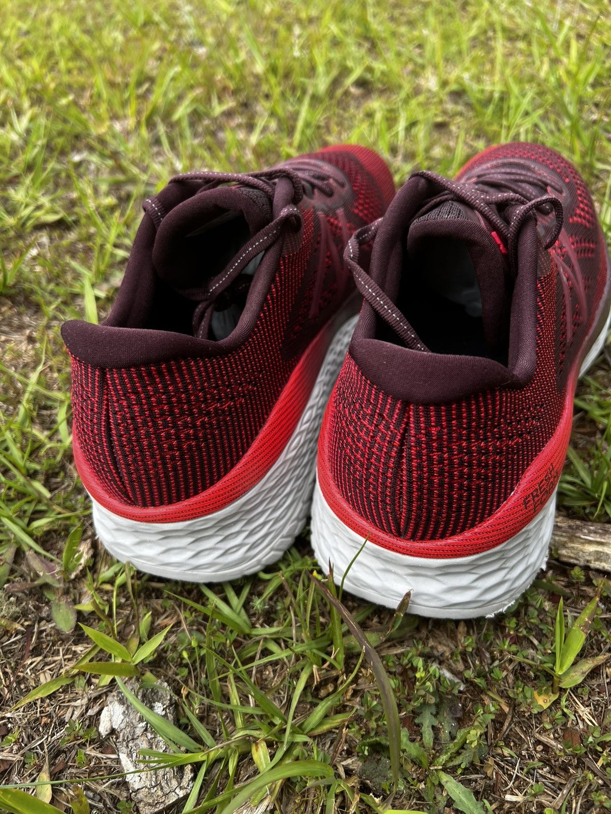 New Balance CLEAN New Balance size 12 Mens Red Fresh Foam More Running Size US 12 / EU 45 - 7 Thumbnail