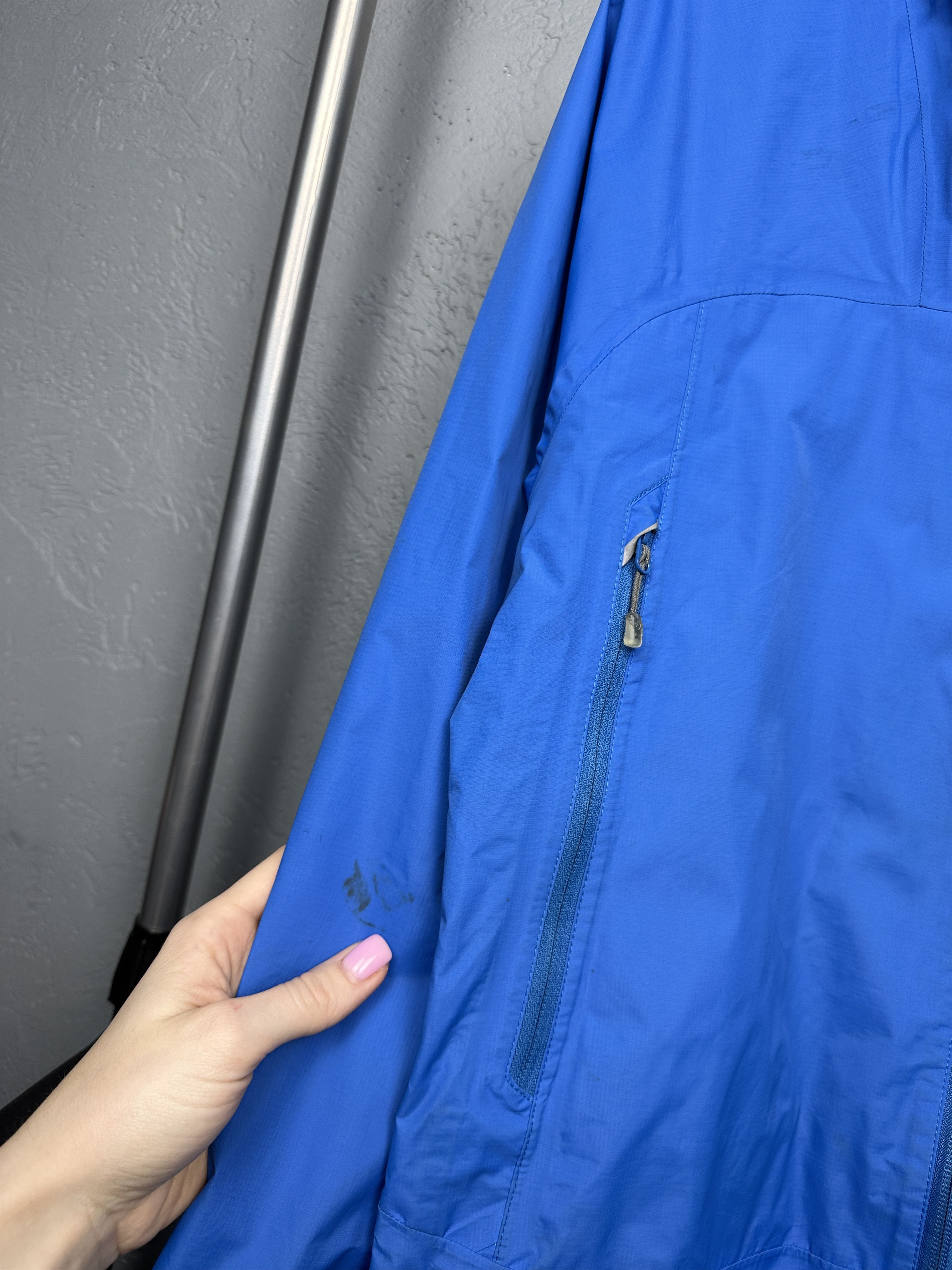 Montane Montane Vintage Mens Nylon Outdoor Windbreaker Jacket Size US S / EU 44-46 / 1 - 5 Thumbnail