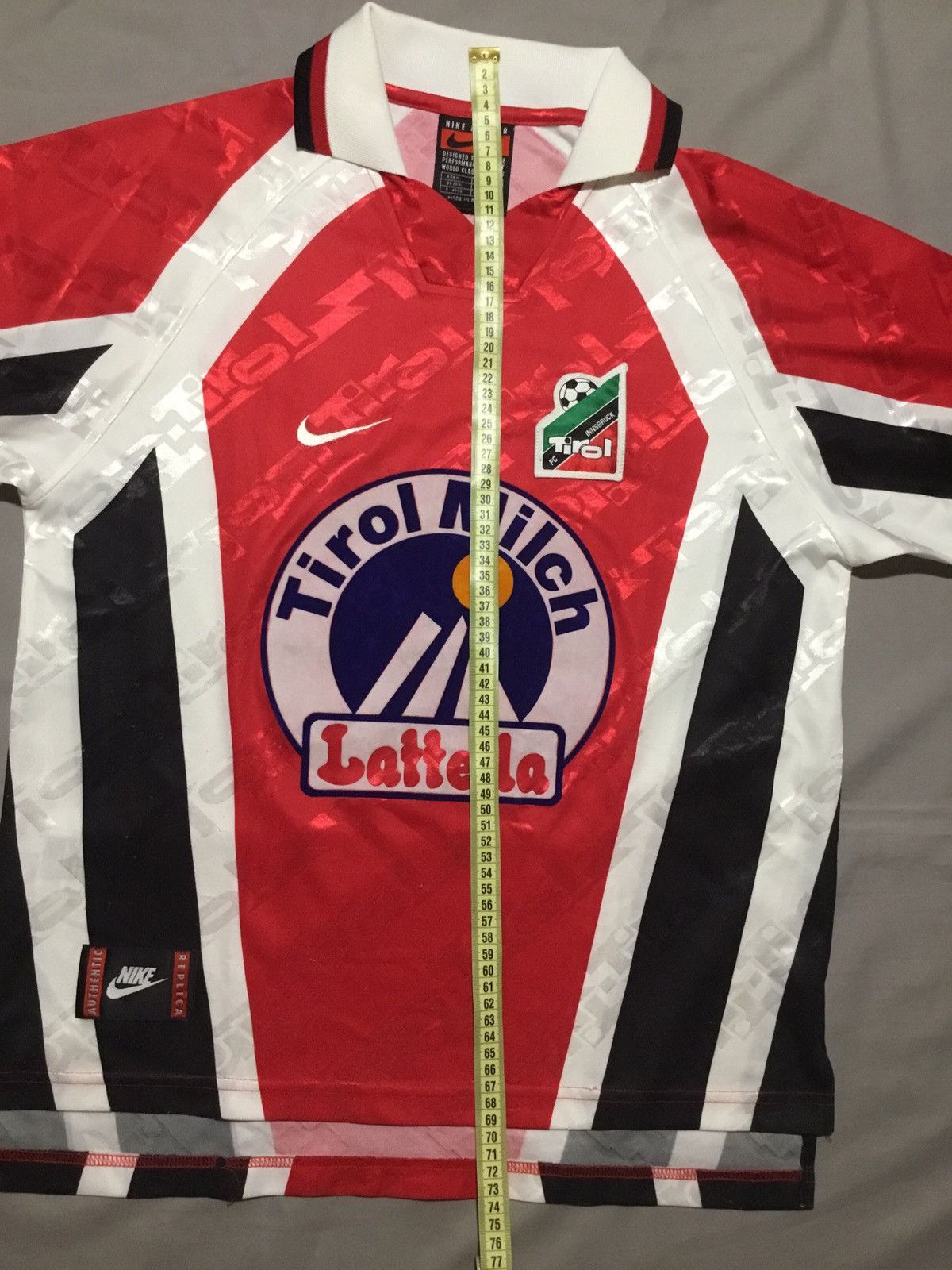 Nike FC Tirol Innsbruck Home football shirt 1996 Size US M / EU 48-50 / 2 - 7 Thumbnail