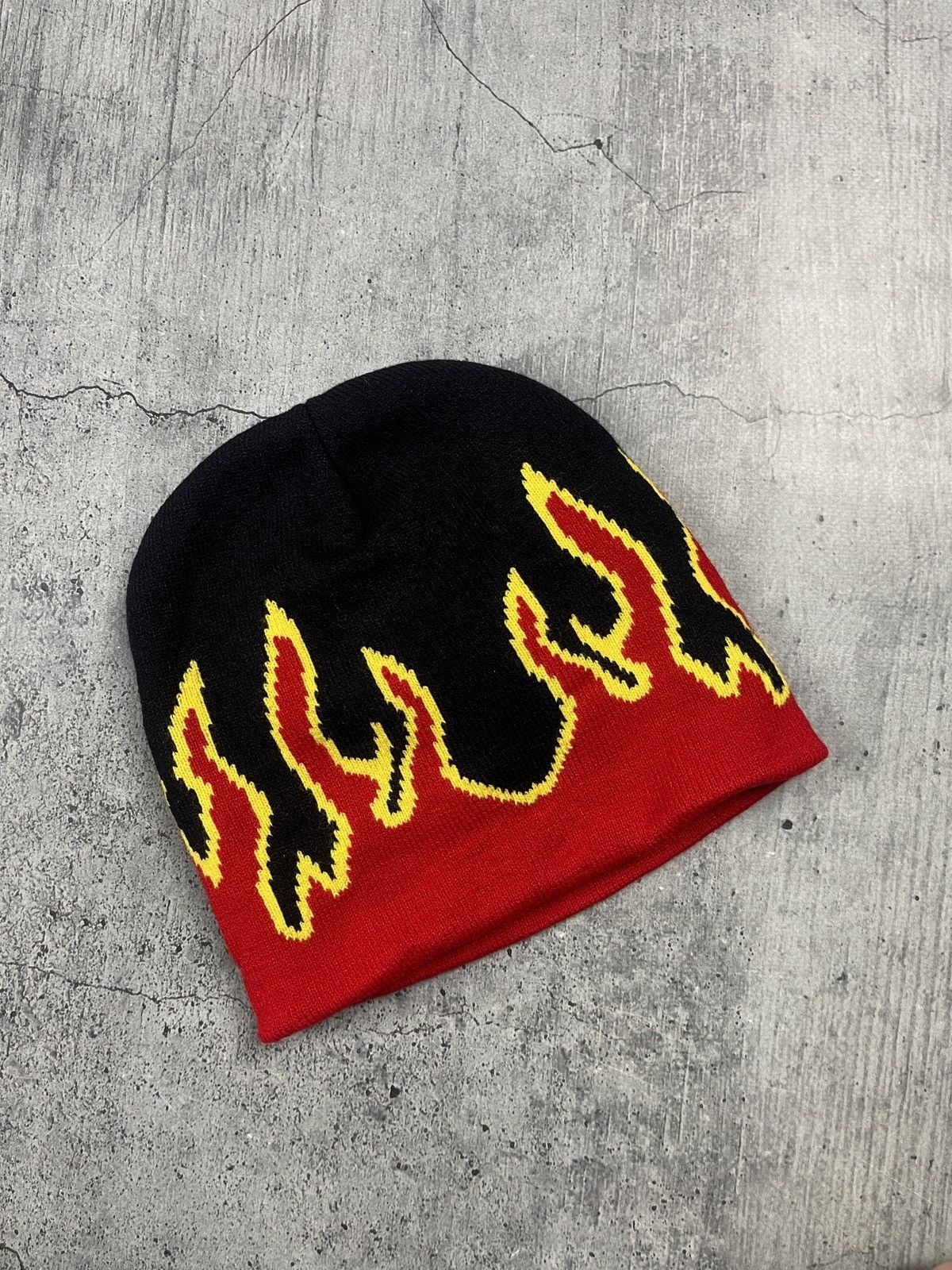 Japanese Brand × Vintage Y2K Fire Flames Beanie Hat Size ONE SIZE - 2 Thumbnail