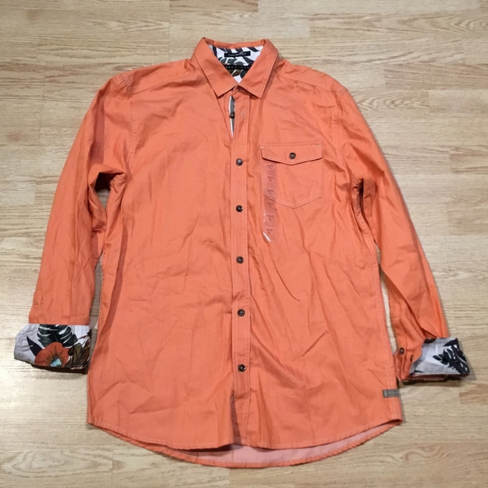 Sean John NWT Sean John Tailored Fit button down Shirt Size US L / EU 52-54 / 3 - 2 Thumbnail