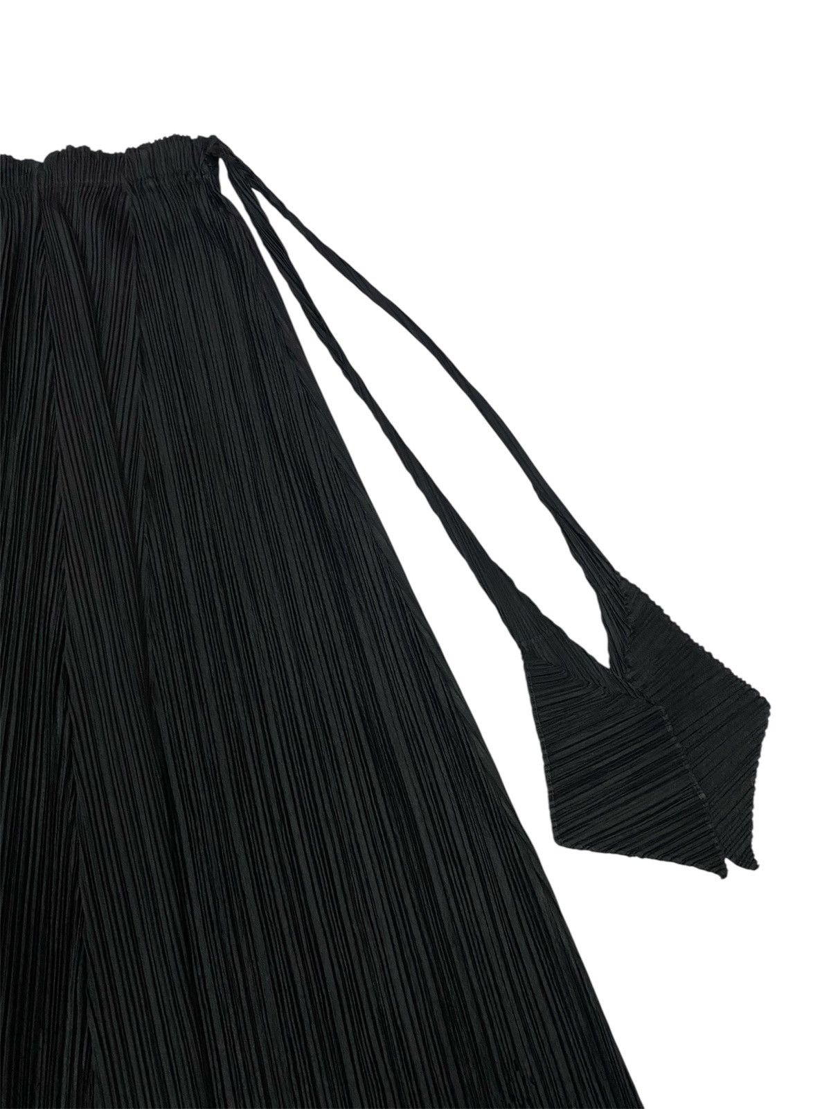 Pleats Please Issey Miyake Pleats Pleats Pleated Black Feathered Hollowed out Rhombus Size 30" / US 8 / IT 44 - 9 Thumbnail