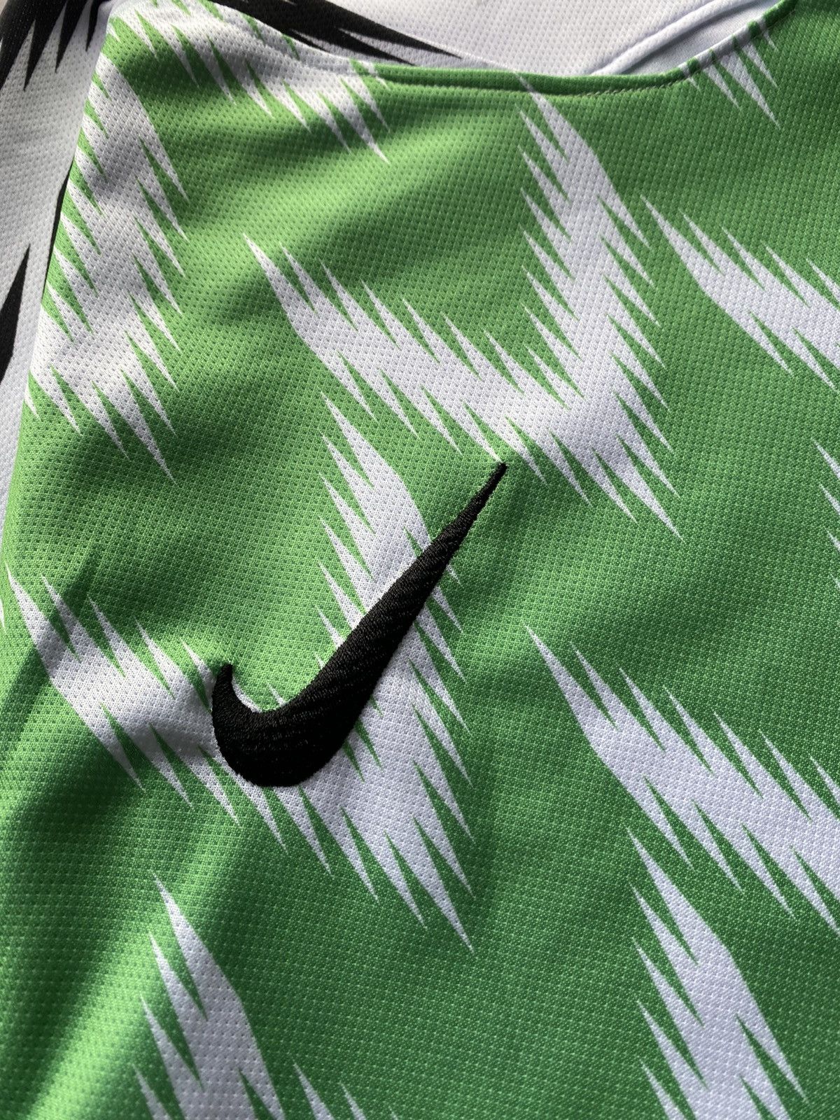 Nike NIGERIA HOME 2018 WORLD CUP SOCCER JERSEY FOOTBALL NIKE Size US L / EU 52-54 / 3 - 4 Thumbnail