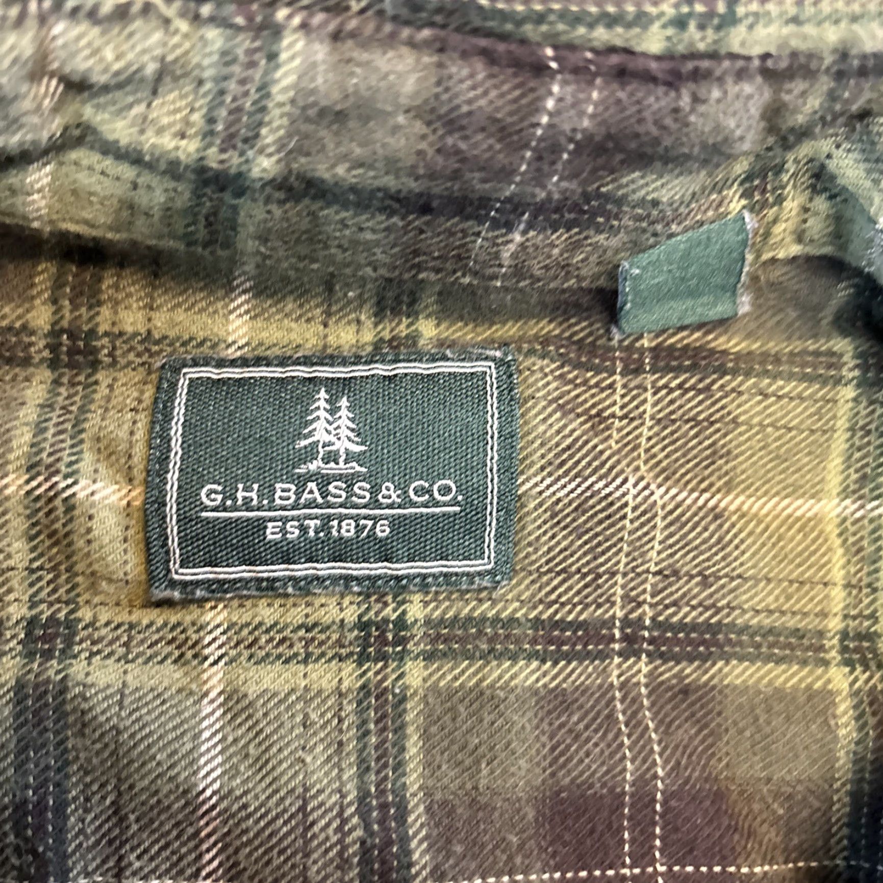 Vintage GH Bass Co Men’s M Chamois Flannel Green SOFT Plaid Button Down Collared Shirt Size US M / EU 48-50 / 2 - 2 Thumbnail