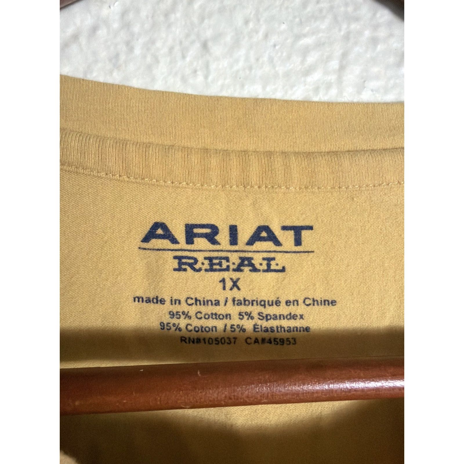 Ariat Ariat T-Shirt Womens 1X Short Sleeve Yellow Spell Out Shirt Women 1X Yellow Size 40" / US 18 - 6 Thumbnail