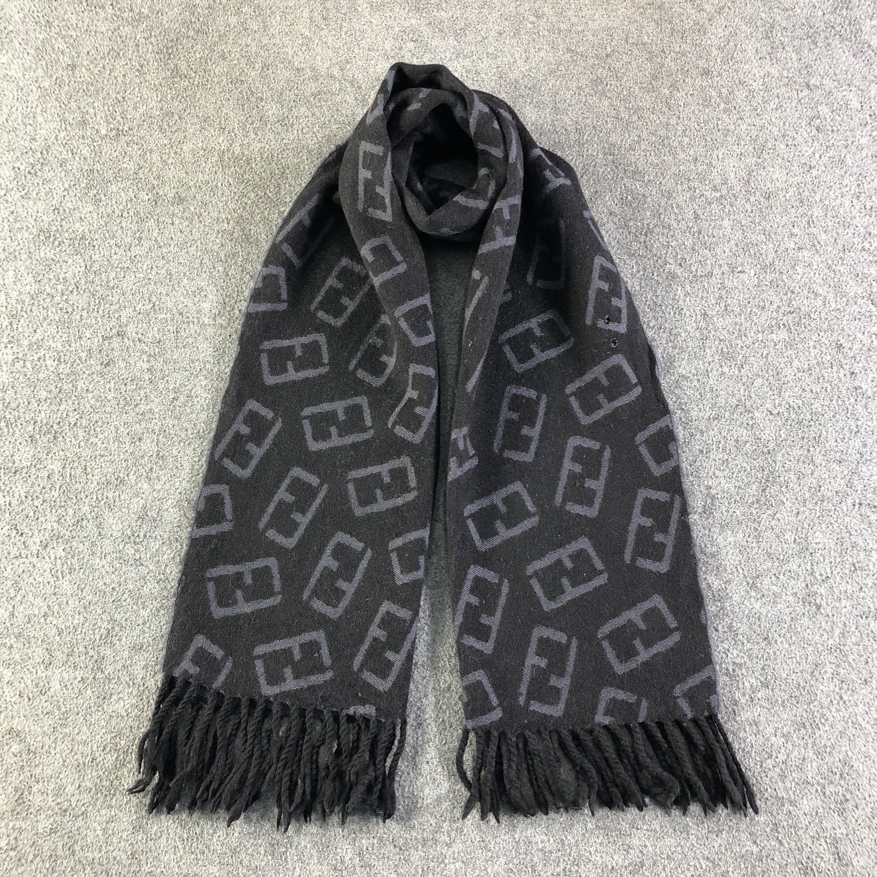 Fendi Fendi Scarf / Muffler / Neckwear Size ONE SIZE - 1 Thumbnail