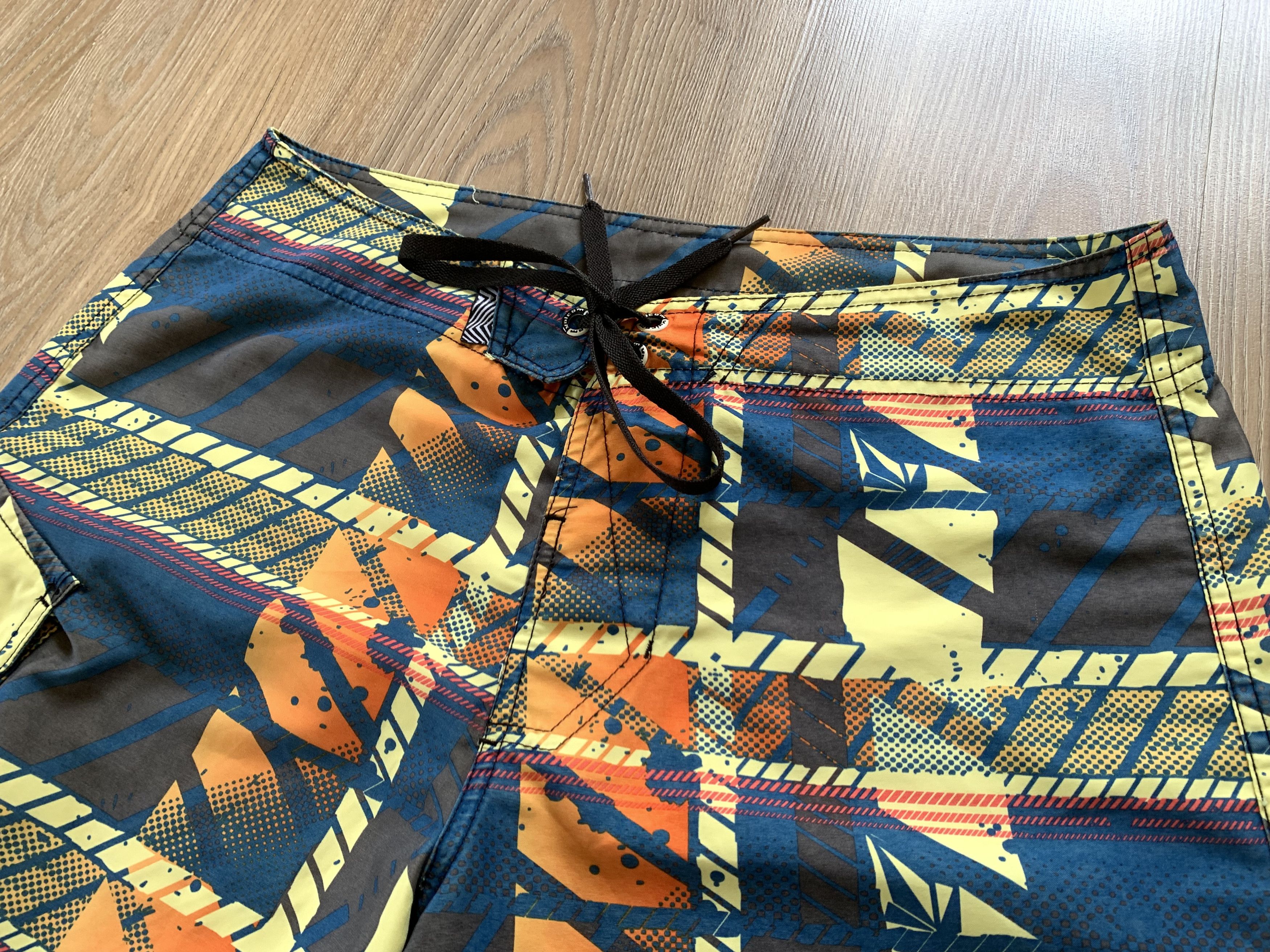 Volcom Volcom Vintage Board Swim Printed Shorts Size US 33 - 4 Thumbnail