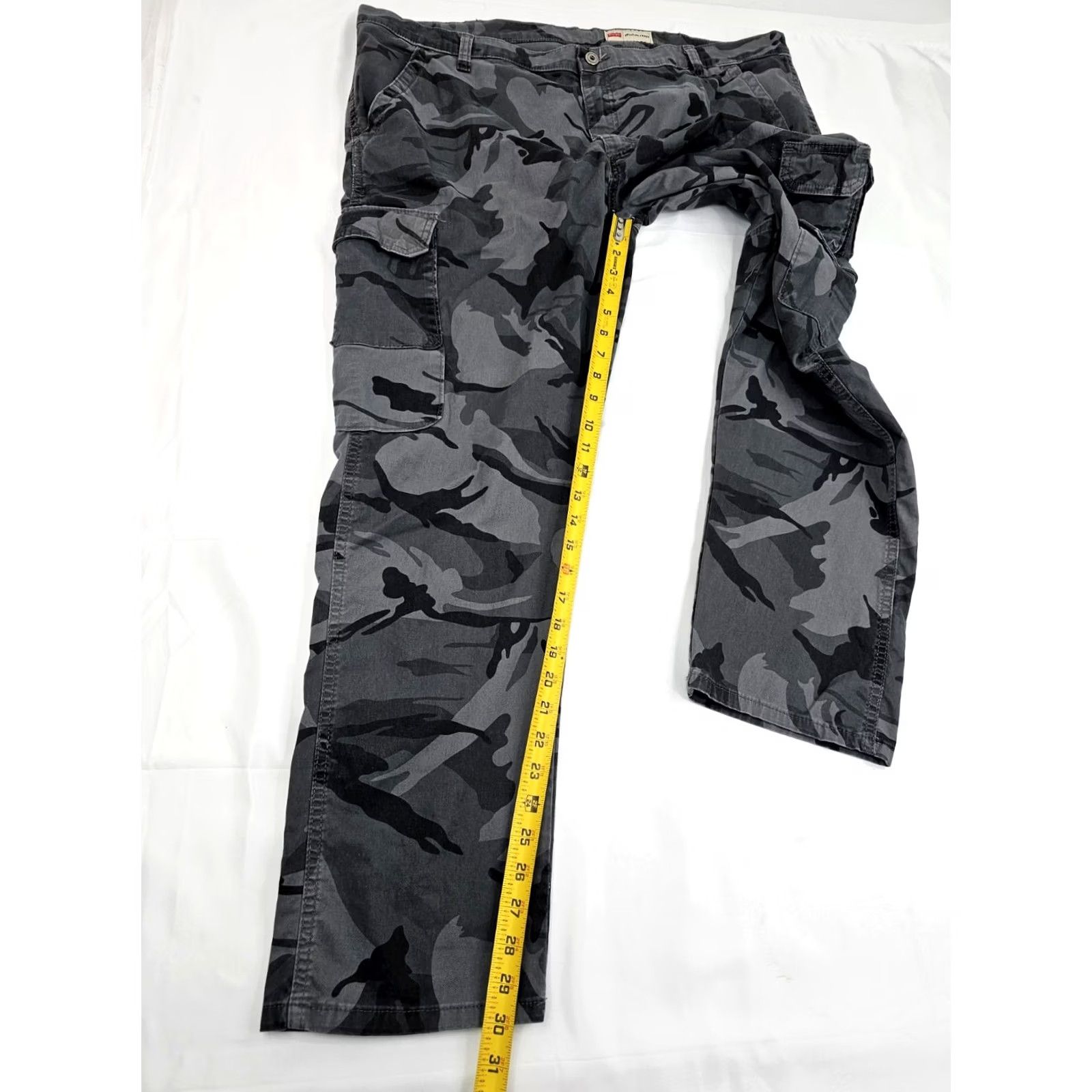 Wrangler Wrangler Cargo Pants Men Regular Taper Camouflage 42x30 90s Y2K EUC Army Hipster Vintage Style Cargo Pocket Cotton Gray Size US 42 / EU 58 - 3 Thumbnail